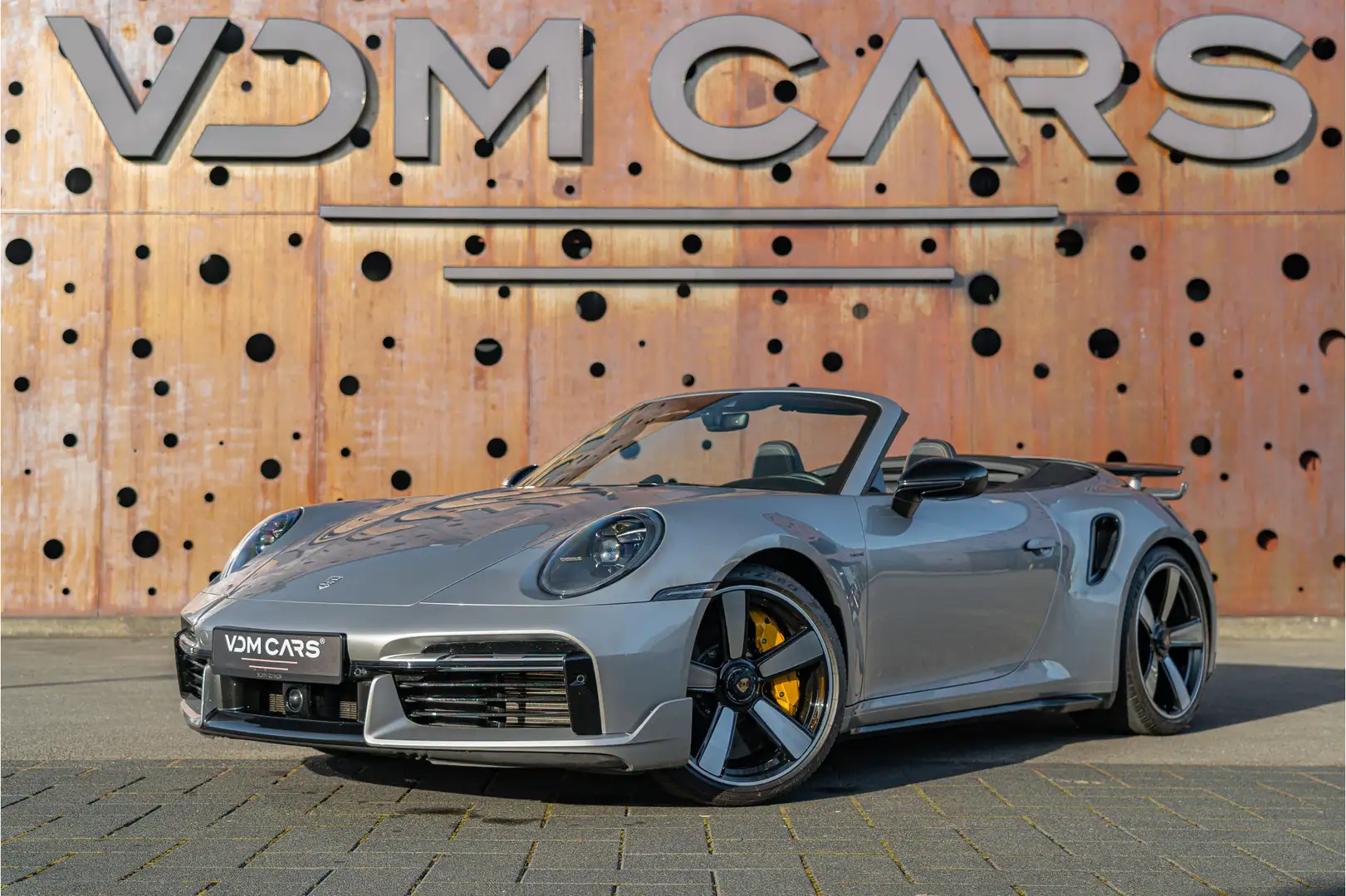 Porsche 992 Cabrio 3.8 Turbo S | Aerokit | Full PPF | Burmeste Grau - 1