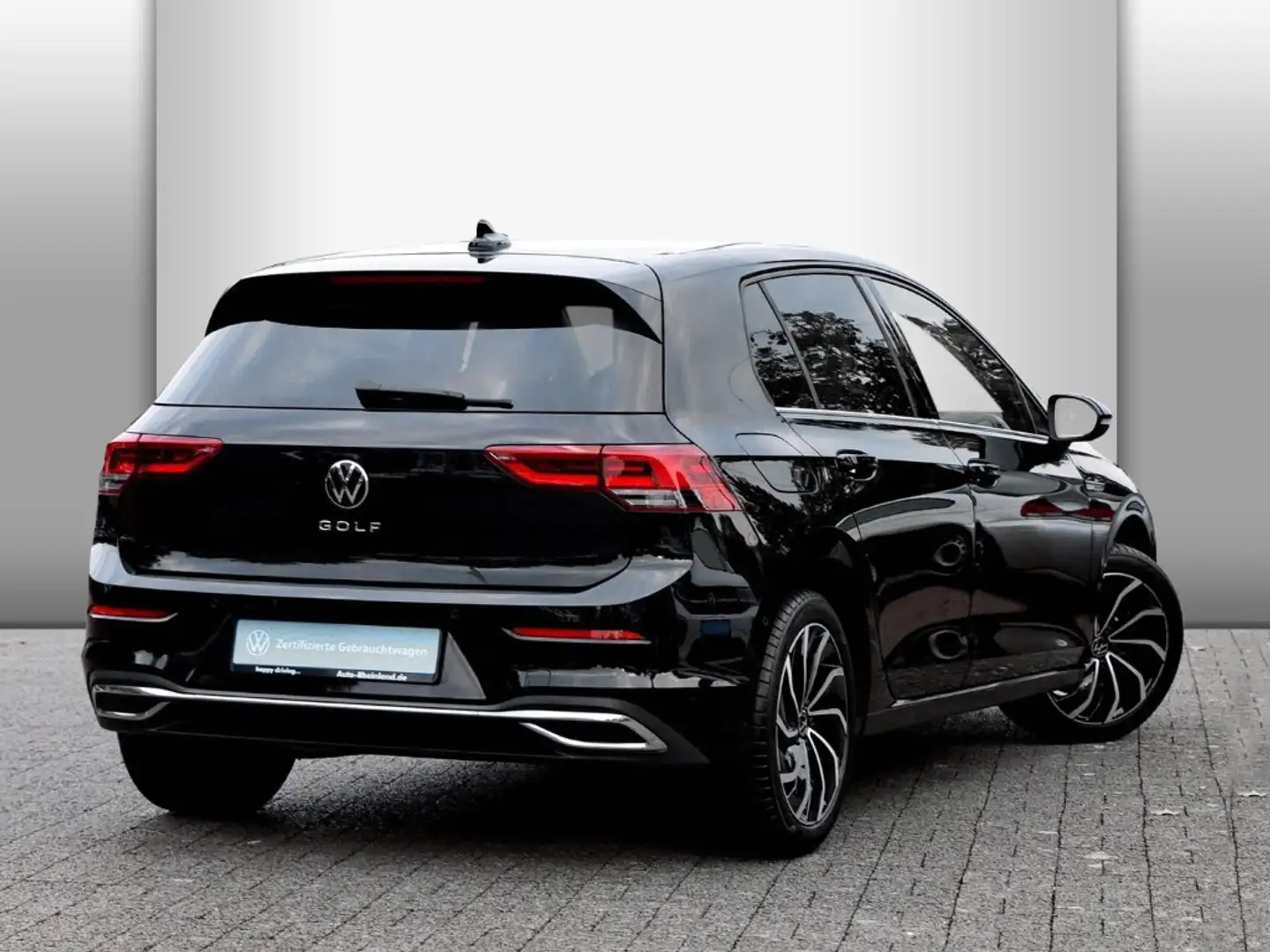 Volkswagen Golf VIII Style 1.5 TSI OPF LED/NAVI/SITZHZ./ACC/RÜCKFK Noir - 2