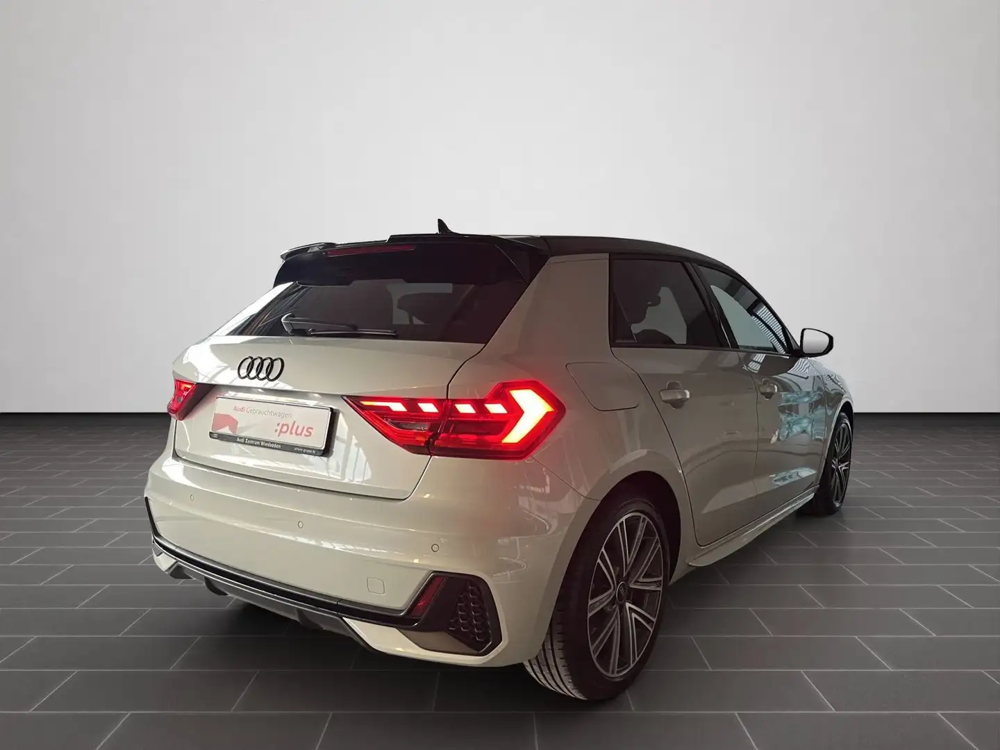 Audi A1 S line 30 TFSI 81(110) kW(PS) Schal Silber - 2
