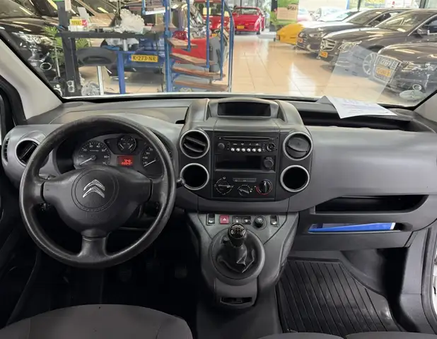 Citroen Berlingo view 3