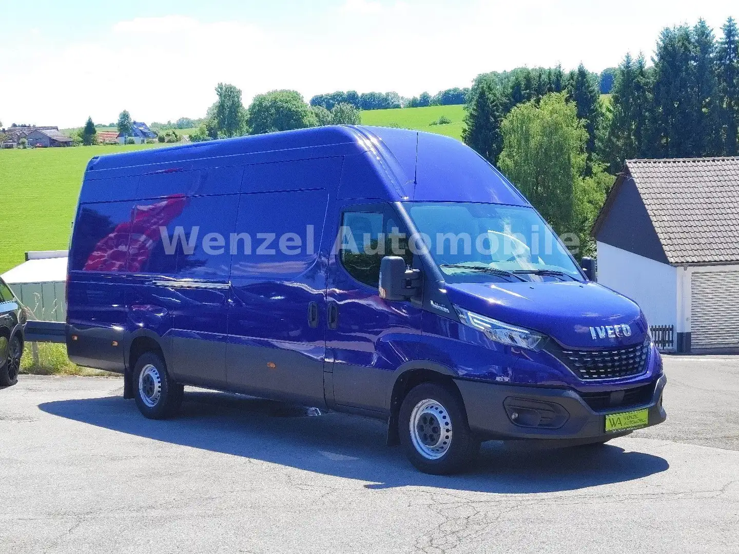 Iveco Daily Kasten GKa 35 S *AUTOMATIK*HOCH*LANG*MAXI* Синій - 1