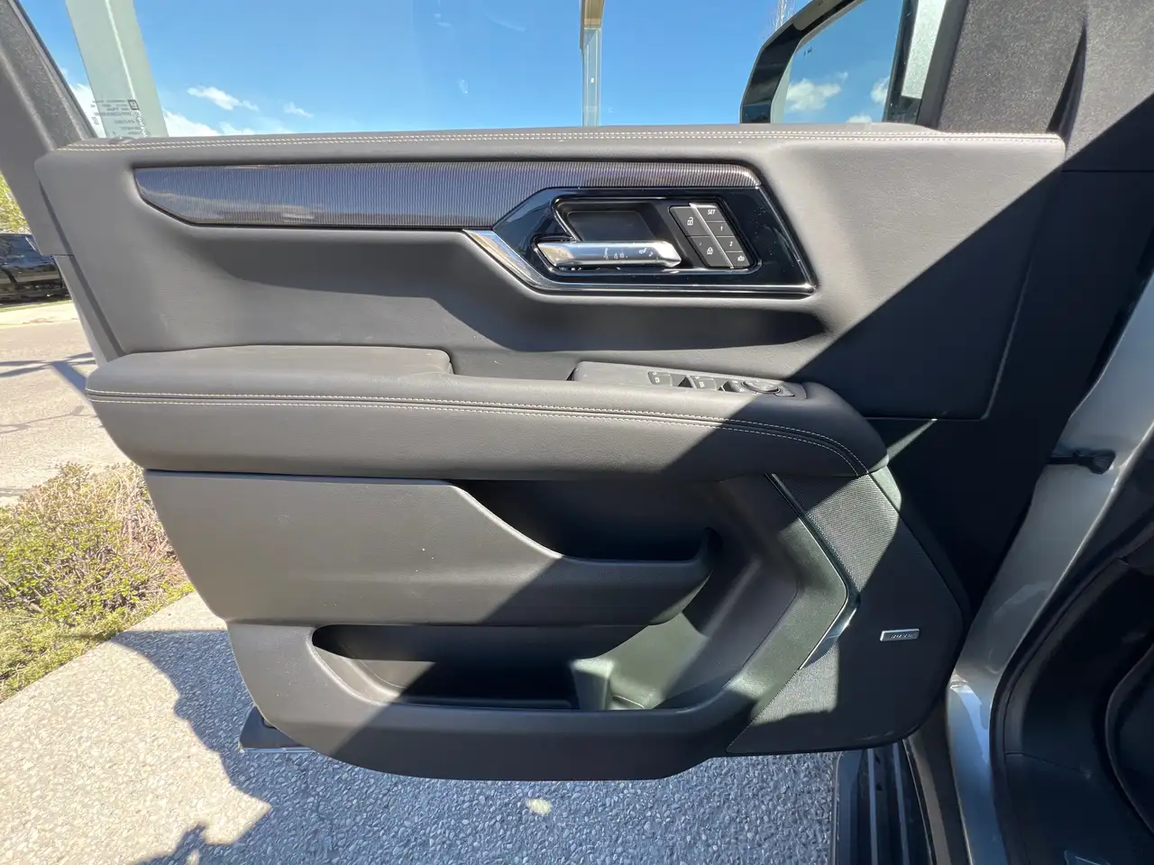 GMC Yukon снимка GMC Yukon