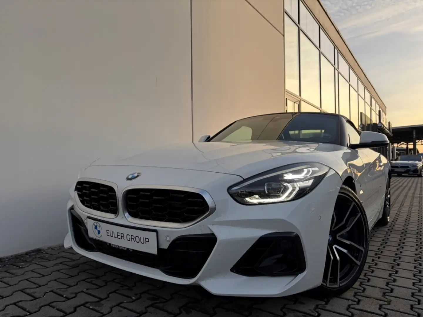 BMW Z4 sDrive20iA M Sport 19'' ACC Memory Innov.Pak. Lenk Weiß - 1