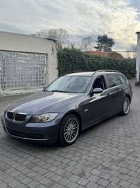 325xi Touring Aut.