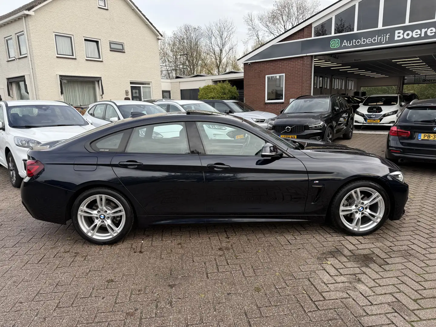 BMW 418 4-serie Gran Coupé 418i M Sport Schuif-kantelda Zwart - 2