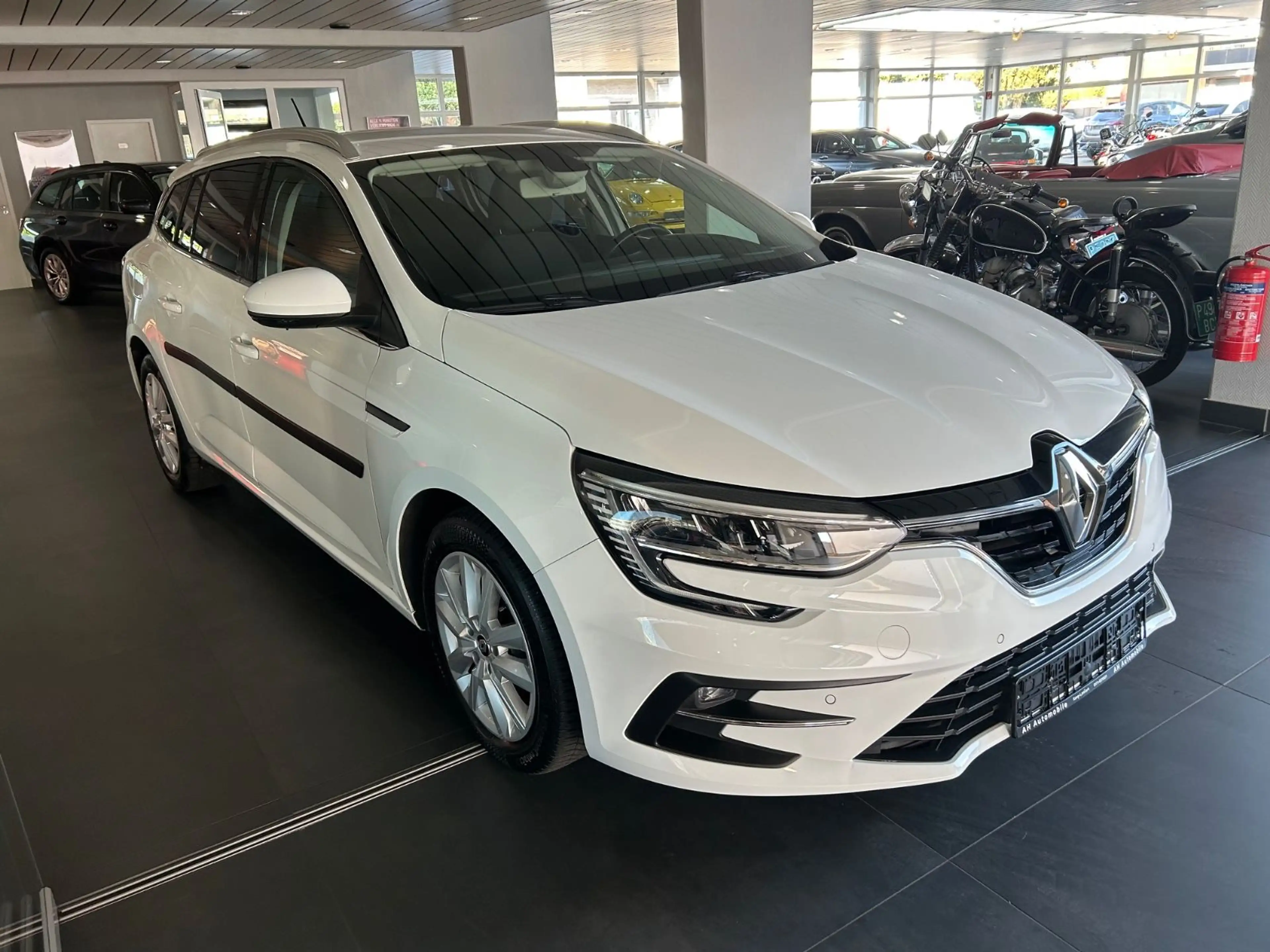 Renault Megane Grandtour 1,5 dci Navi PDC AHK — photo 3