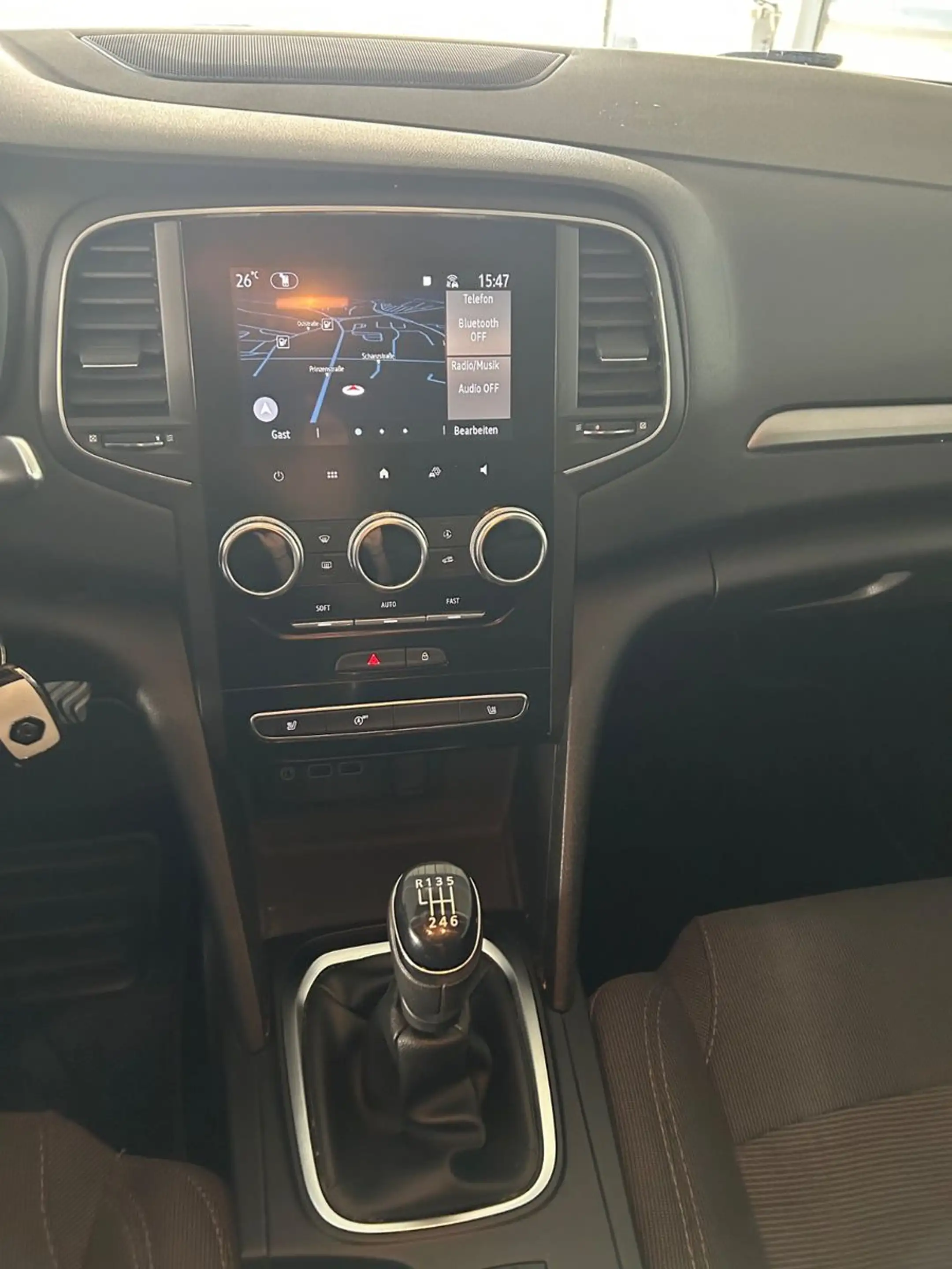 Renault Megane Grandtour 1,5 dci Navi PDC AHK — photo 11