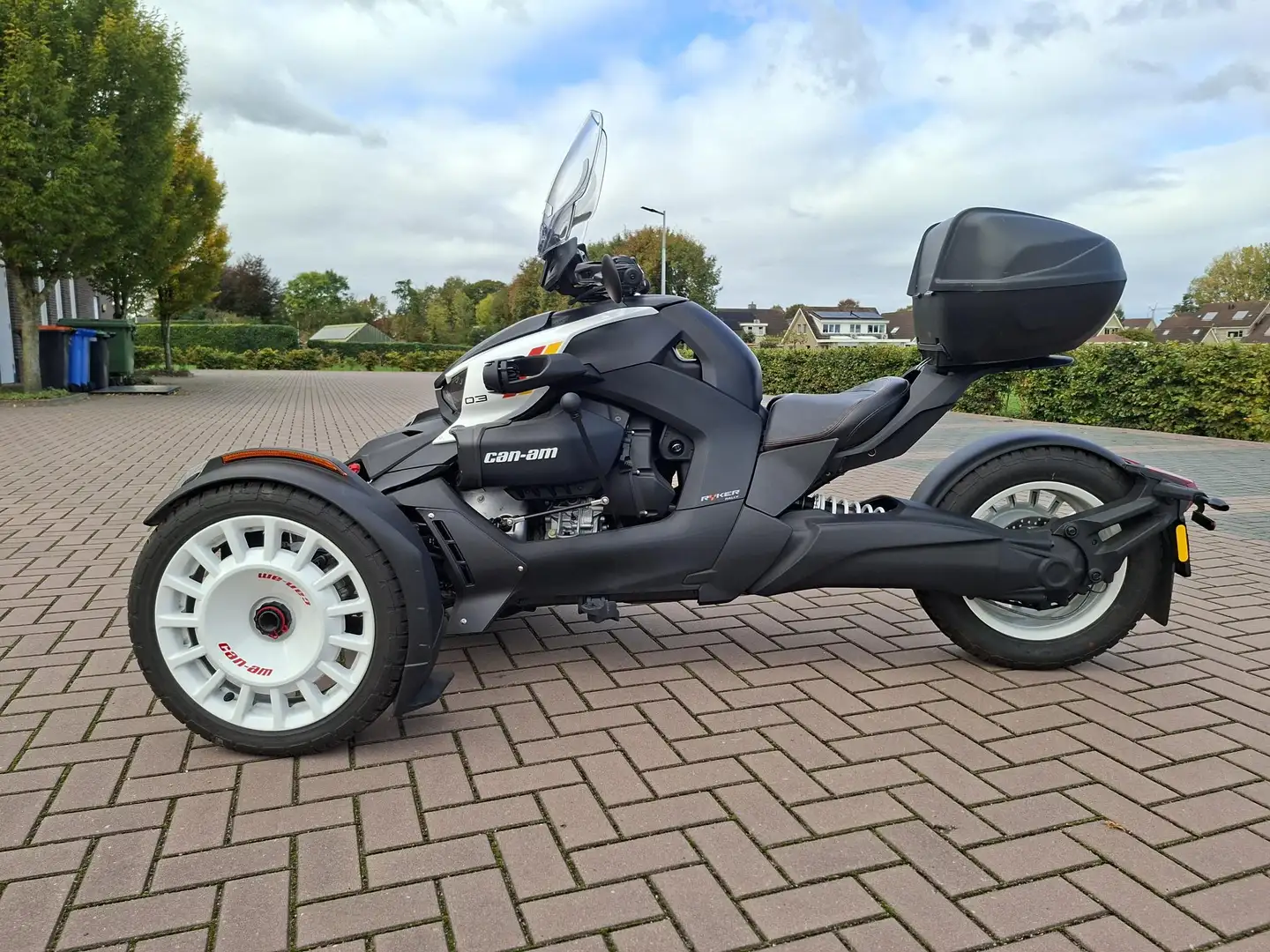 Can-Am Ryker 900 Rally Rally | Akrapovic - 2