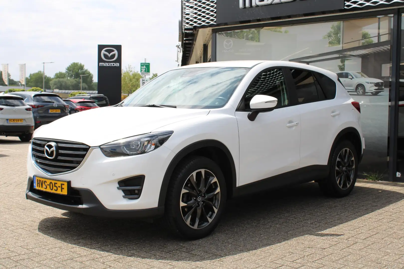 Mazda CX-5 2.0 SkyActiv-G 165 Nakama 2WD , Trekhaak, Navi, Bo Wit - 2