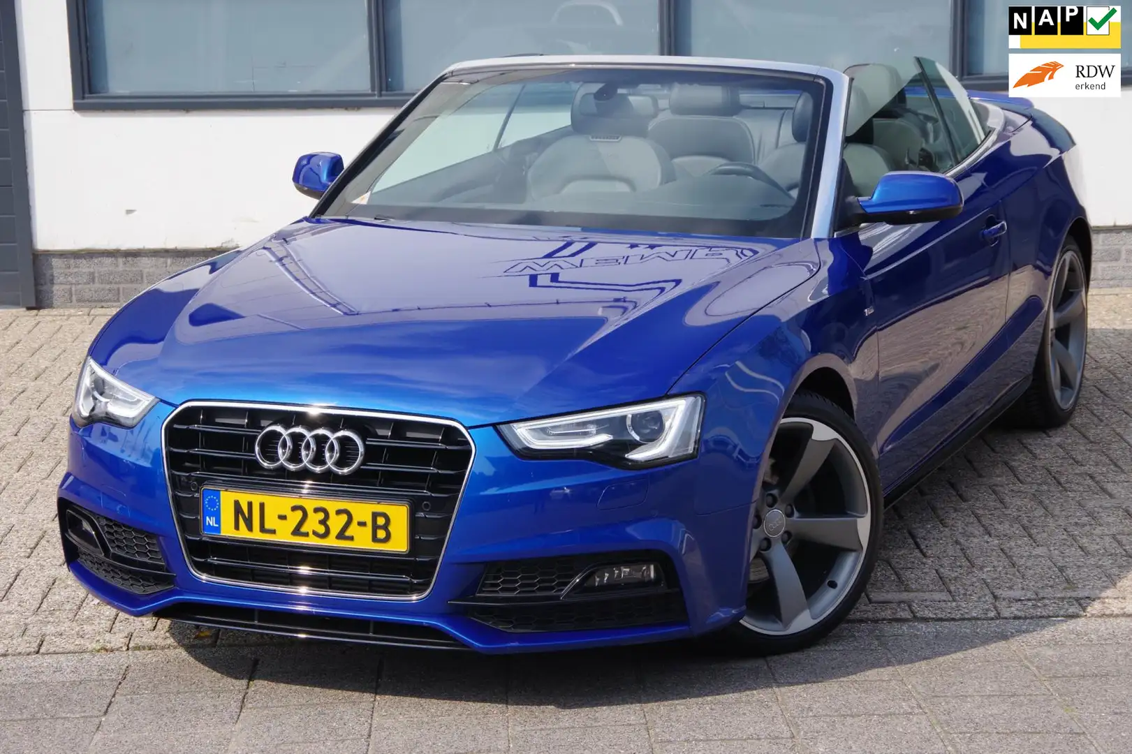 Audi A5 Cabriolet 1.8 TFSI Sport Edition S-LINE 52.000 KM! Blauw - 1