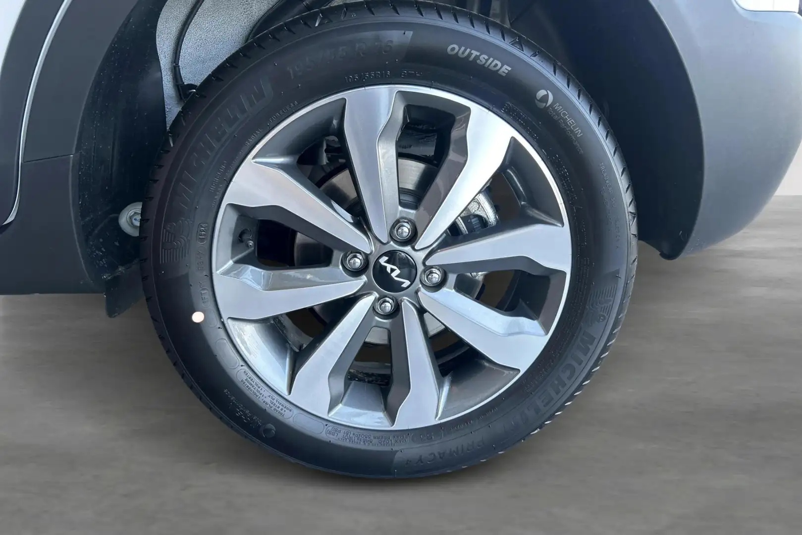 Kia Stonic 1.0 T 100 Style Edition - 2