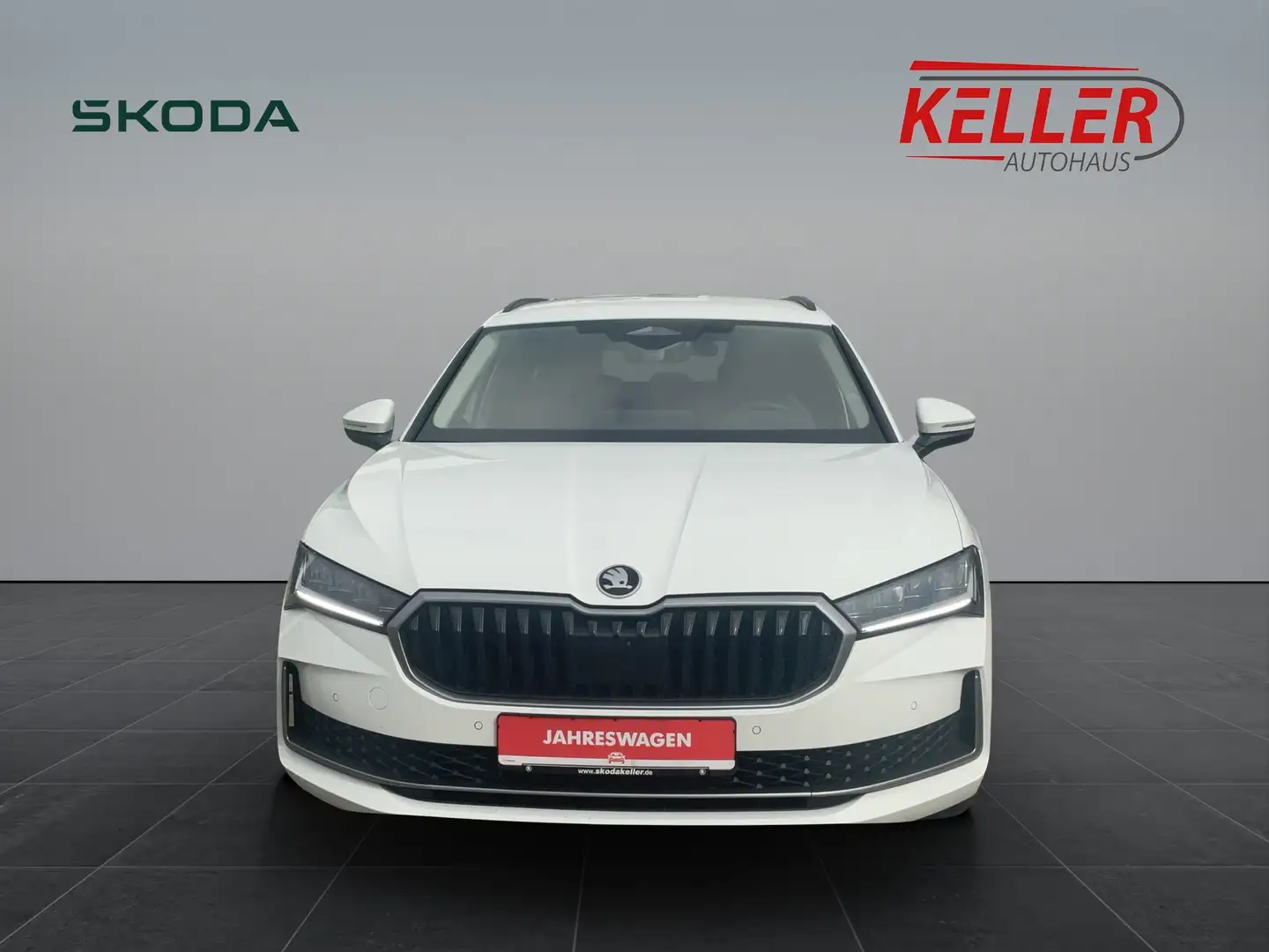 Skoda Superb 2.0 TDI 110kW Selection neues Modell CHEF-Auto Weiß - 2