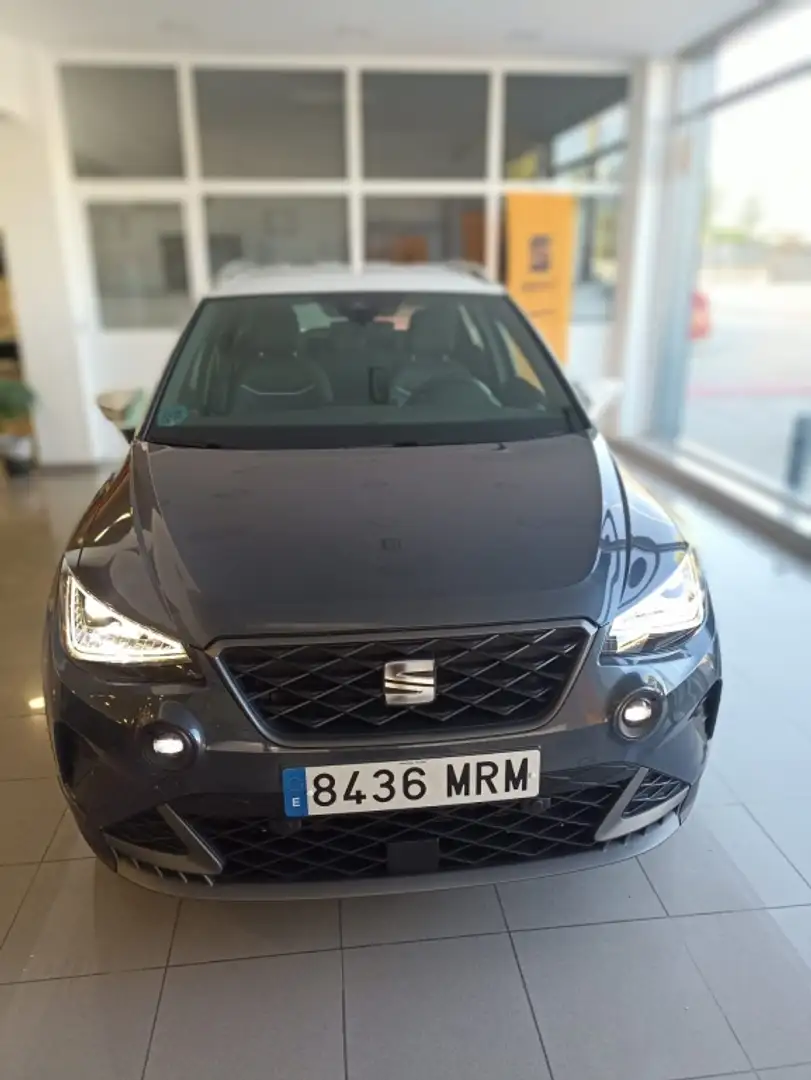SEAT Arona 1.0 TSI S&S FR XM 115 Gris - 2
