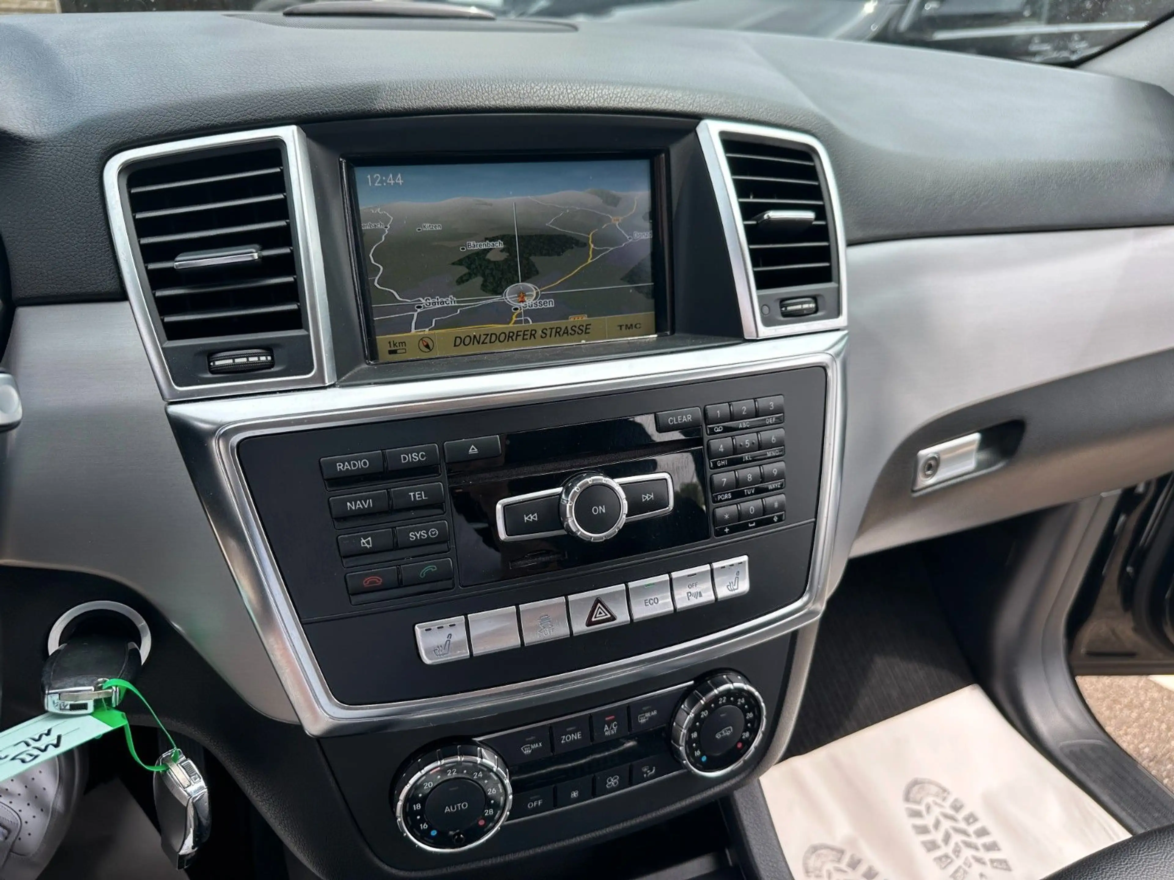 Mercedes-Benz ML 350 CDI BlueTec*AMG*DISTRONIC*COMAND*RFK*SPUR — photo 13