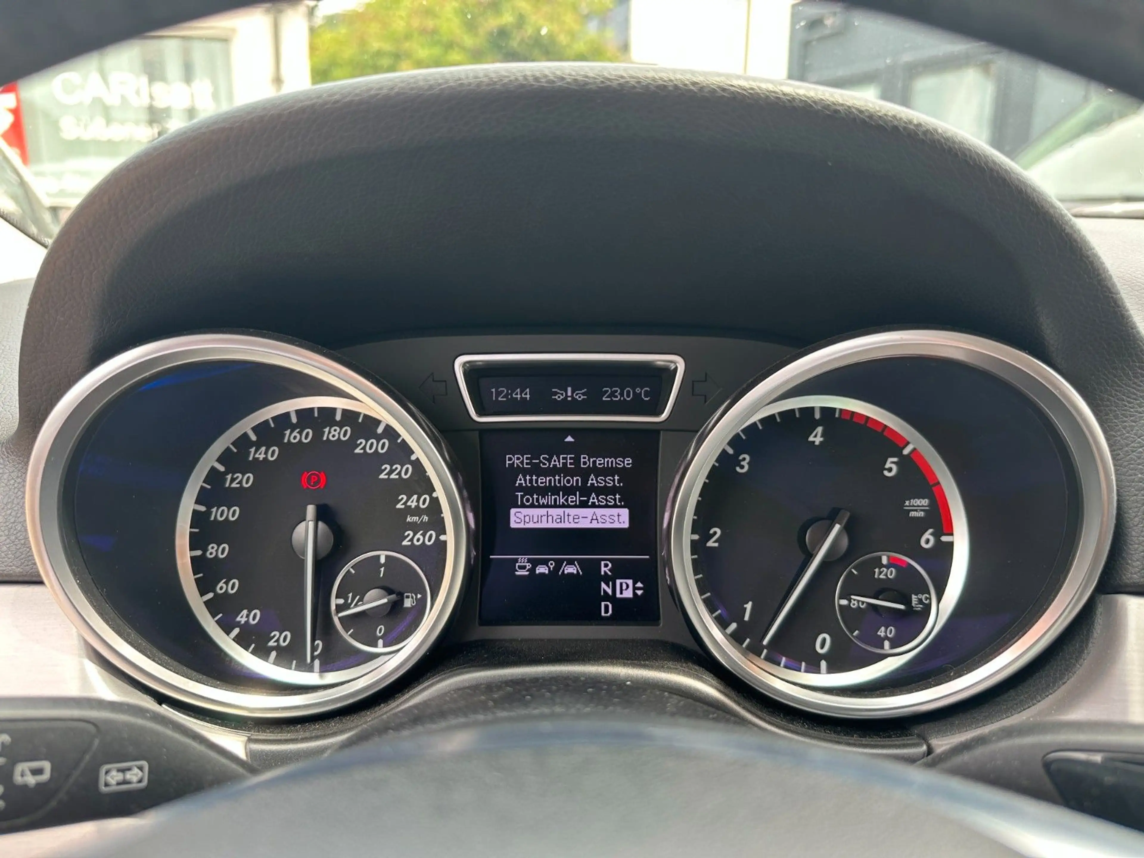 Mercedes-Benz ML 350 CDI BlueTec*AMG*DISTRONIC*COMAND*RFK*SPUR — photo 12