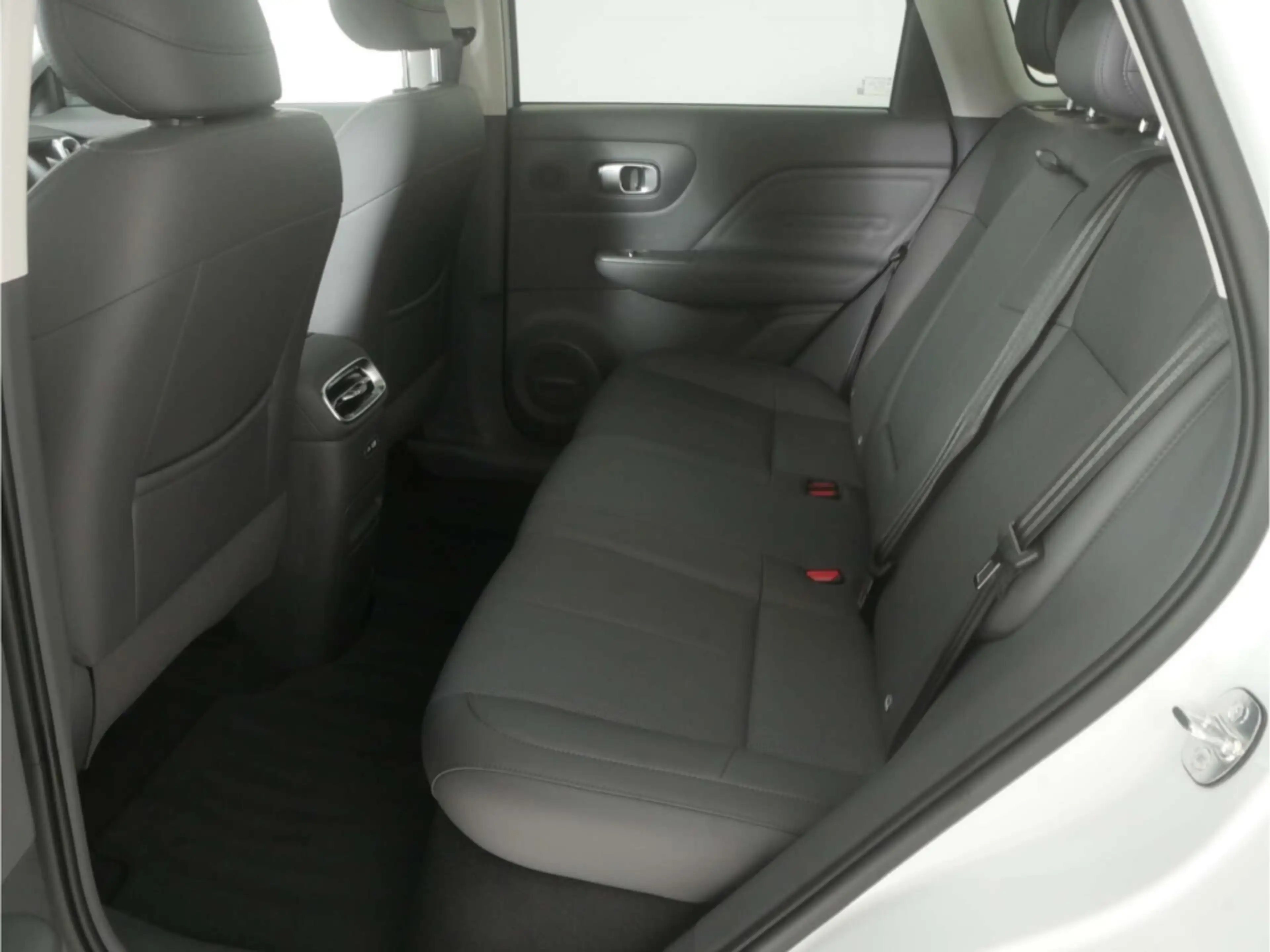 Leapmotor REEV Design — photo 6