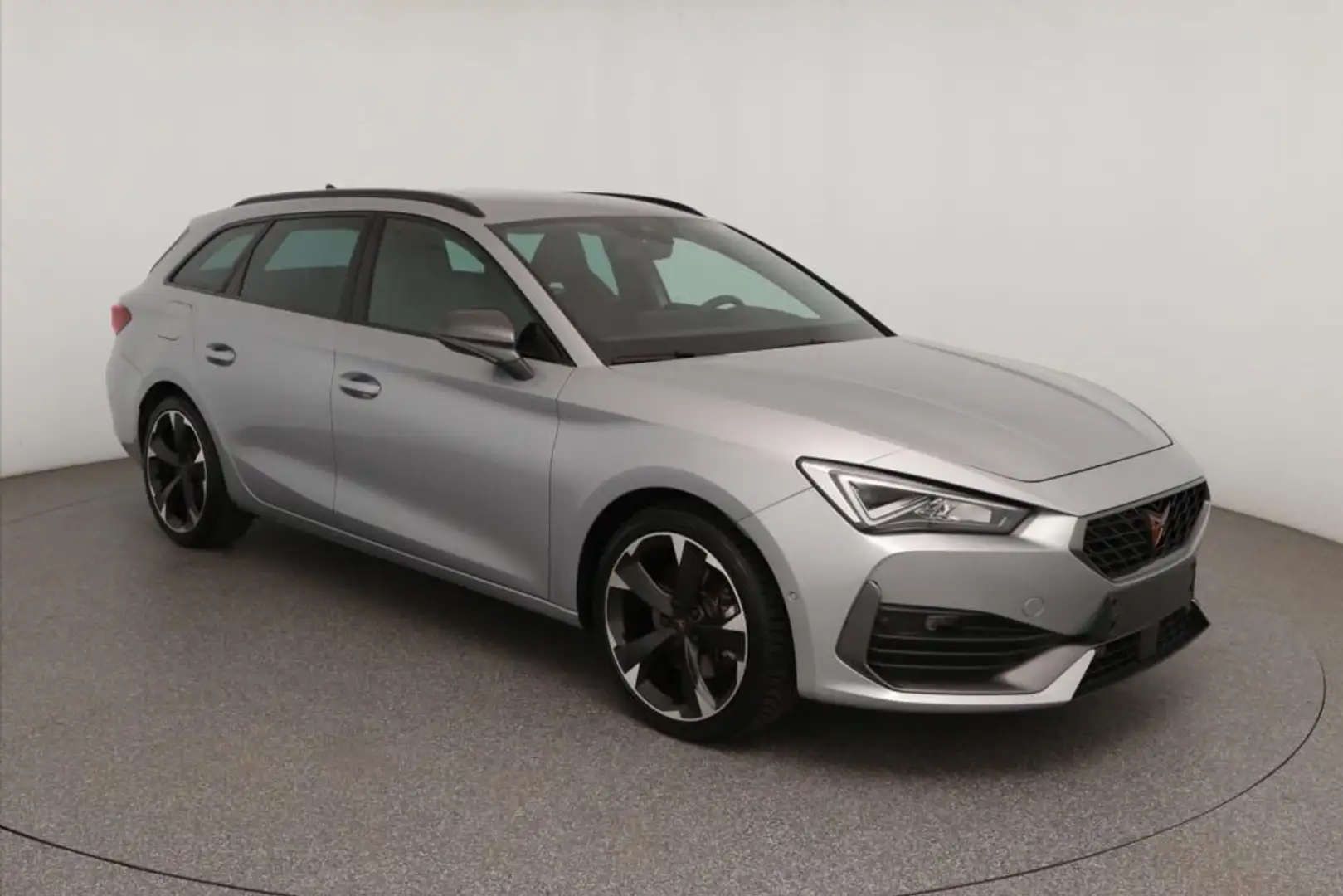 CUPRA Leon SP 1.4 TSI e-Hybrid Tempo*Nav*PDC*RFK*SH Silber - 2