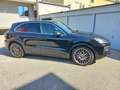 Porsche Cayenne E-Hybrid III Schwarz - thumbnail 2