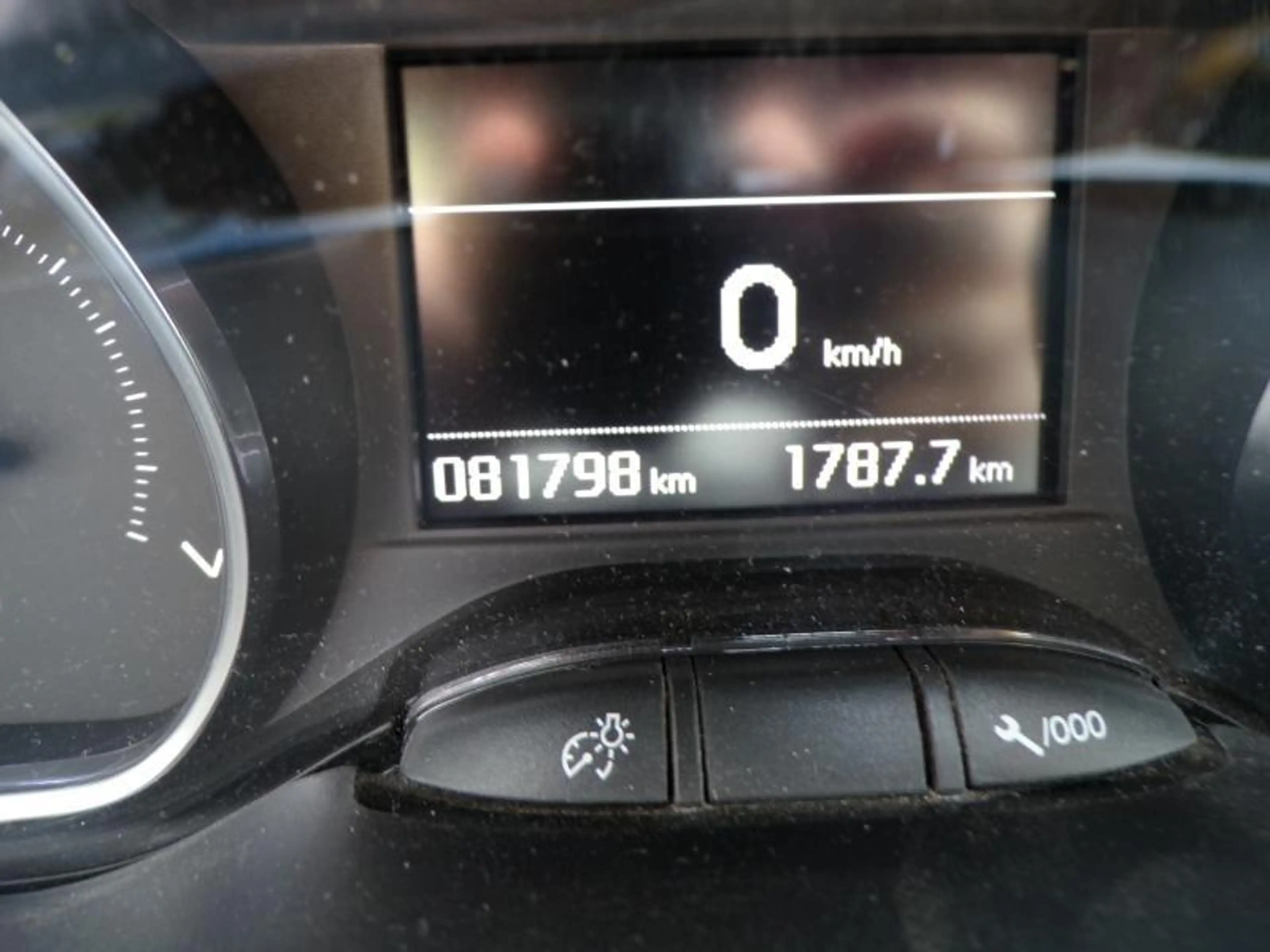Peugeot 2008 1.2 110cv gris 11/15 Airco GPS Capteurs — photo 14