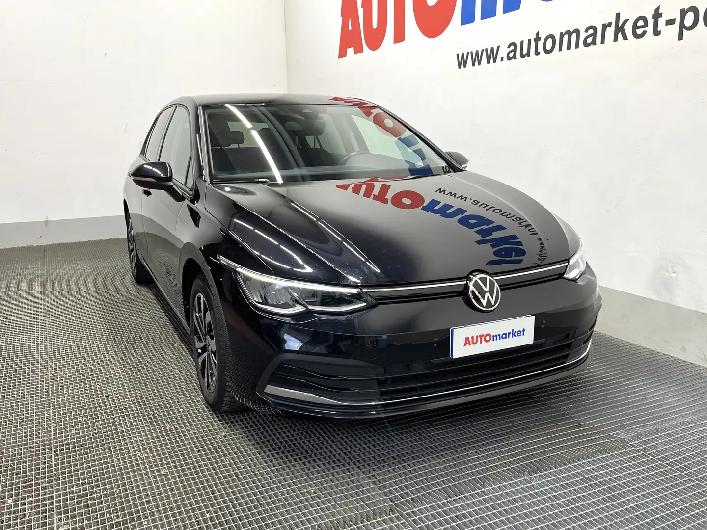 Volkswagen Golf 2.0 TDI Active 115cv Schwarz - 2