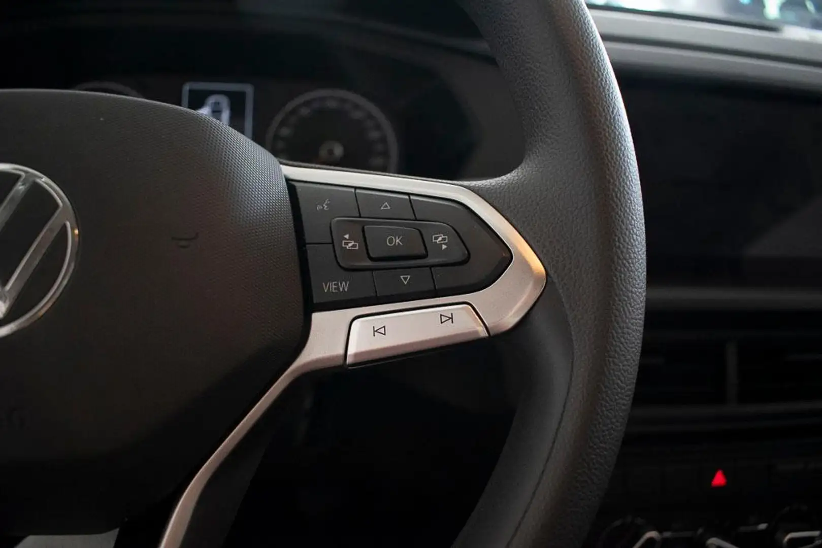 Volkswagen T-Cross 1.0 TSI Edition Azul - 2