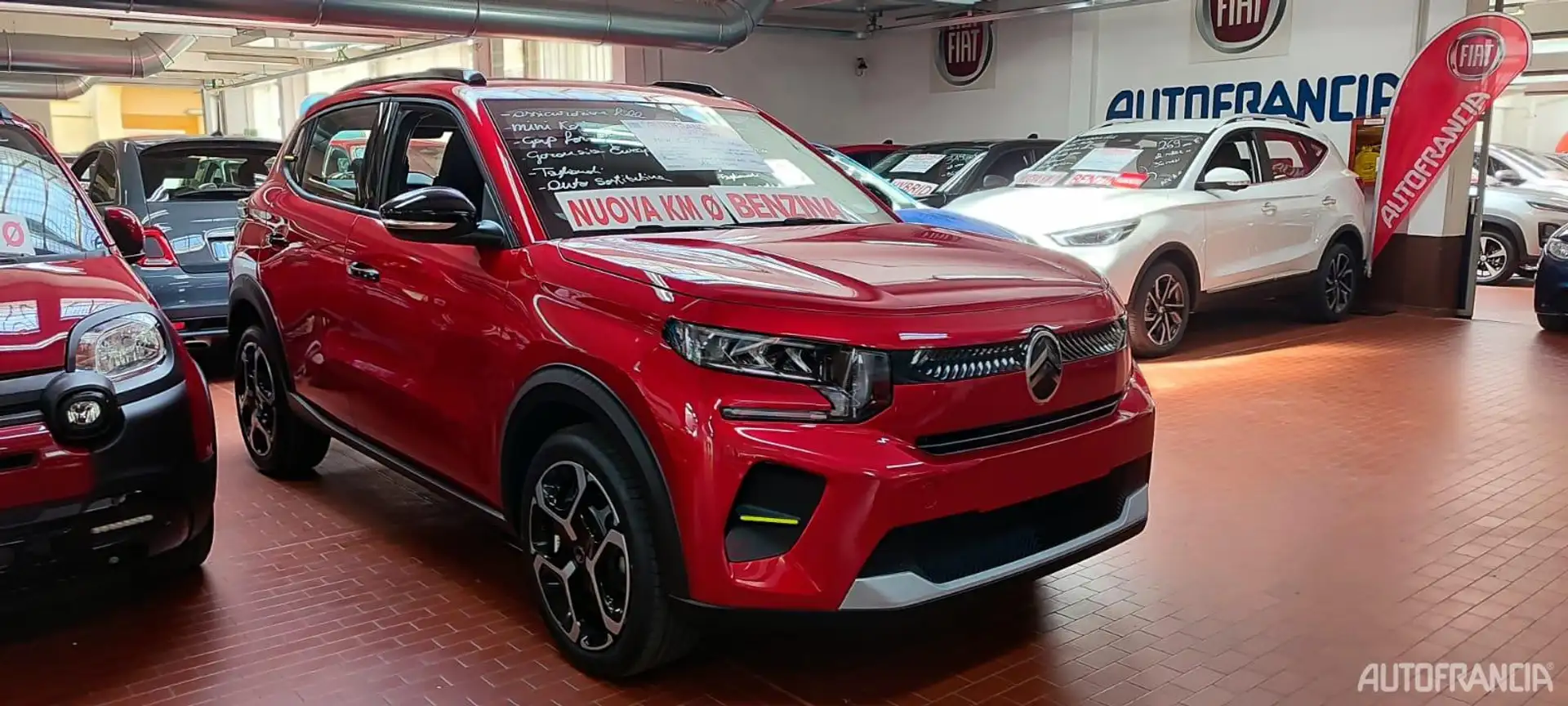 Citroen C3 - 1.2 PLUS 100CV Roşu - 2
