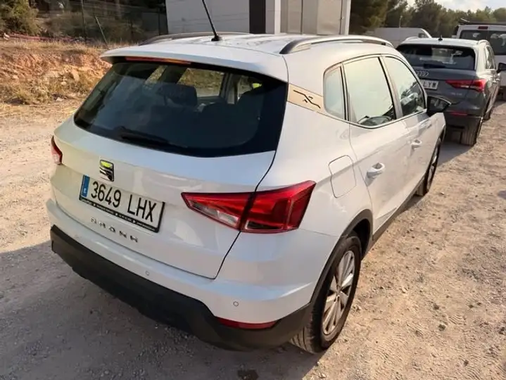 SEAT Arona 2020, foto 4