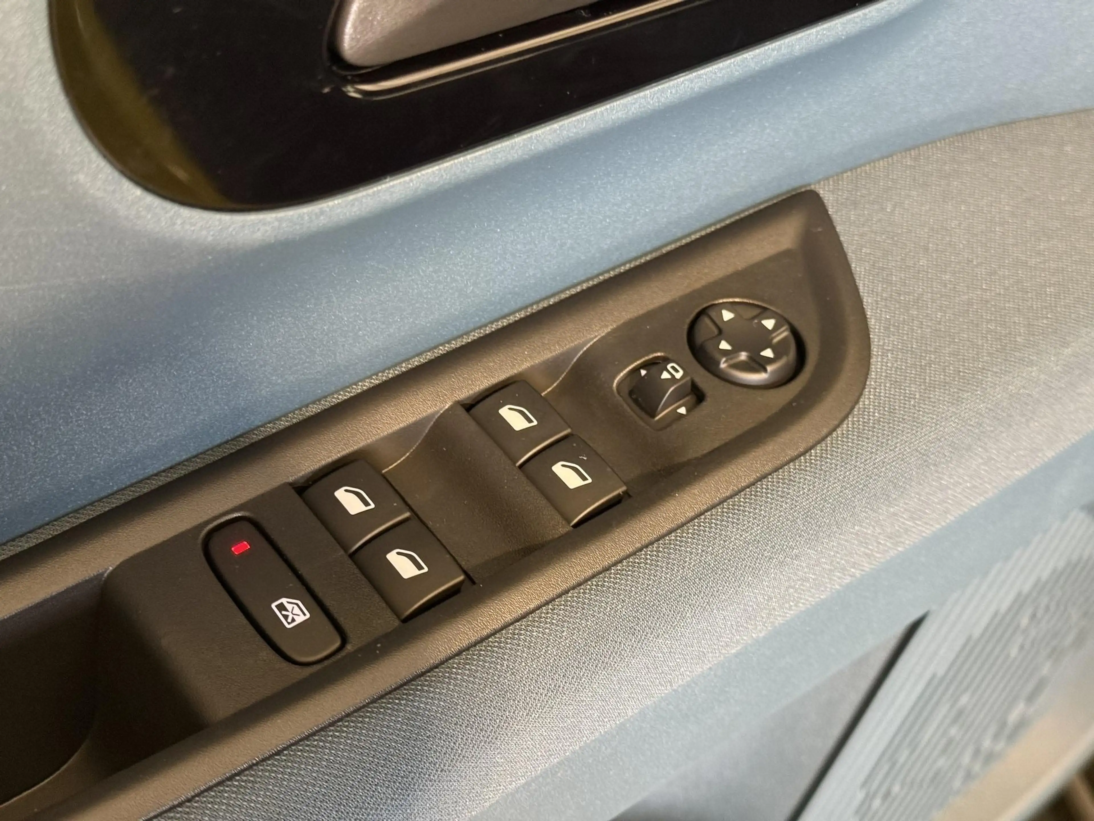 Fiat Grande Panda LA PRIMA HYBRID 1.2 eDCT 81 kW € 6.100,00 gespa... — photo 11