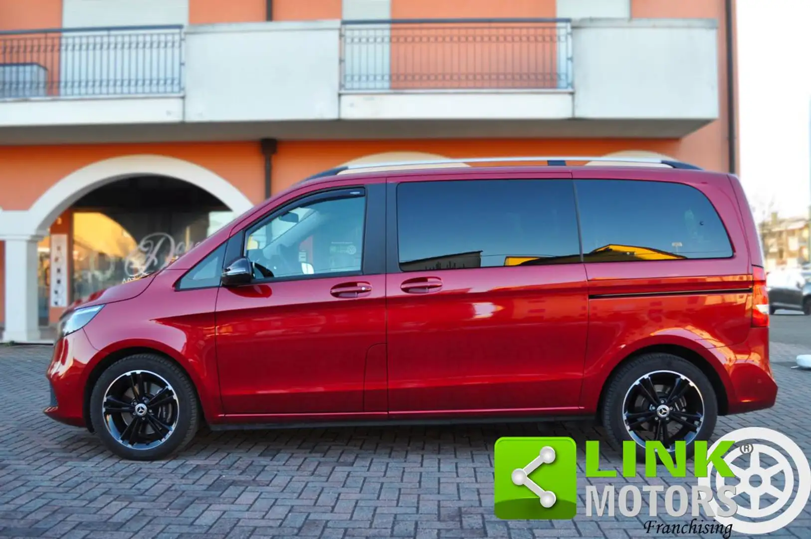 Mercedes-Benz V 220 d Automatic Sport Compact Night Edition Rosso - 2