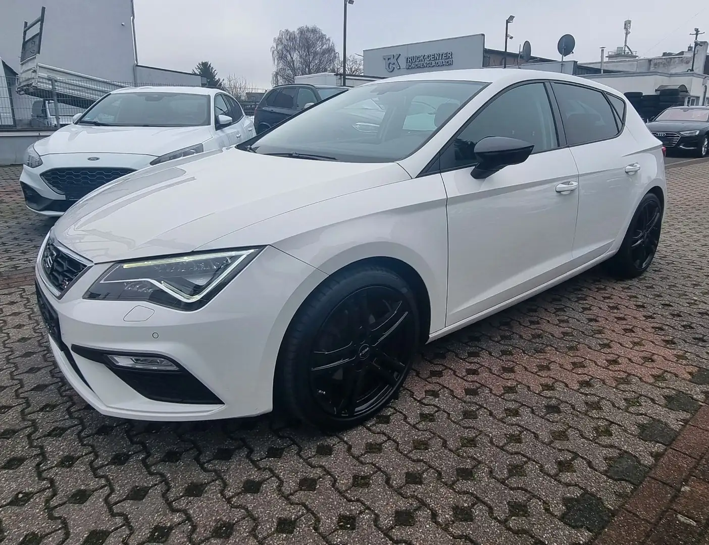 SEAT Leon FR-LINE SPORTPAKET-DIGITAL.TACHO-KAMERA-1HD Weiß - 1