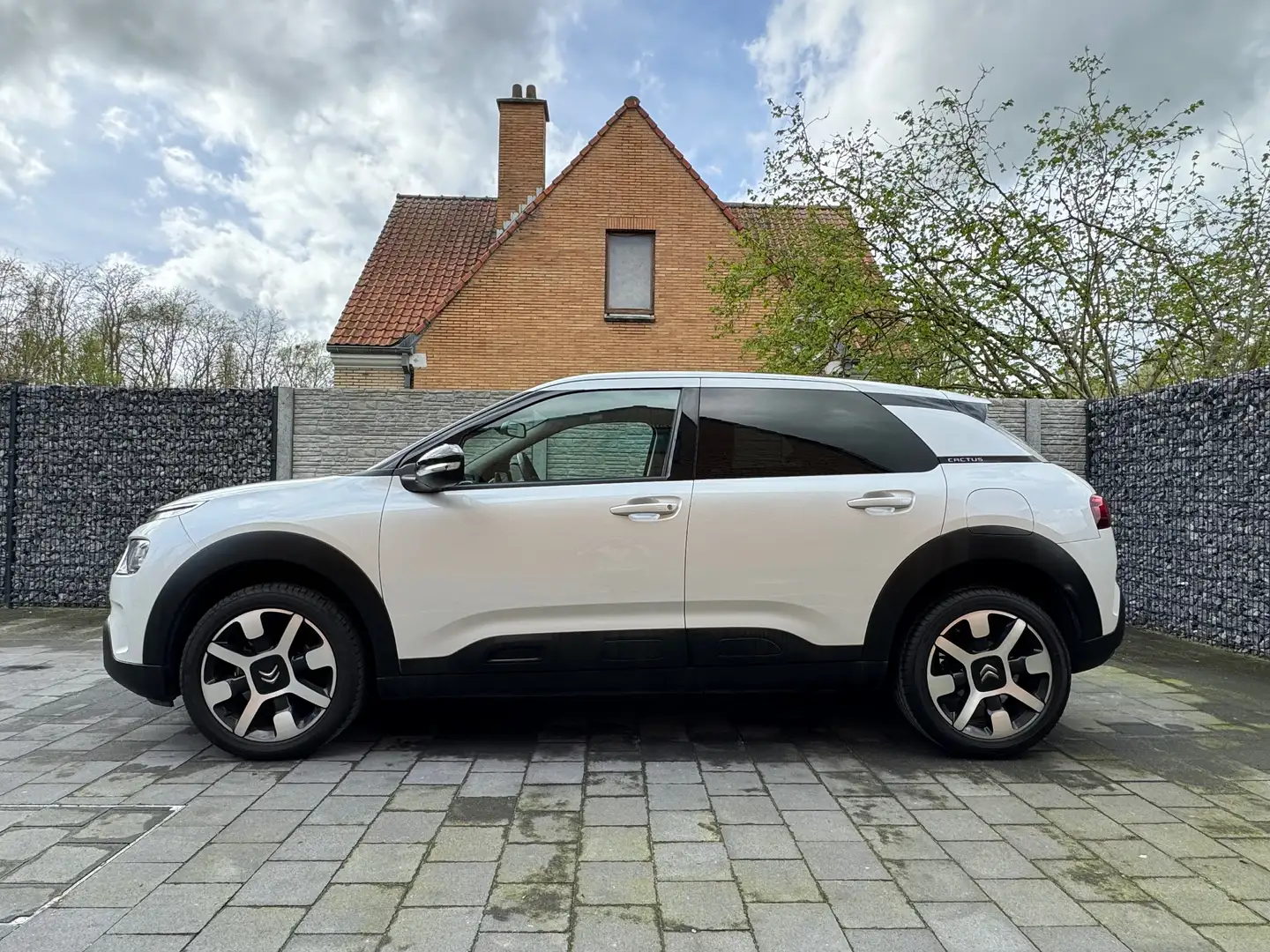 Citroen C4 Cactus Shine Automatique - Keyless - GPS - Garantie Blanc - 2