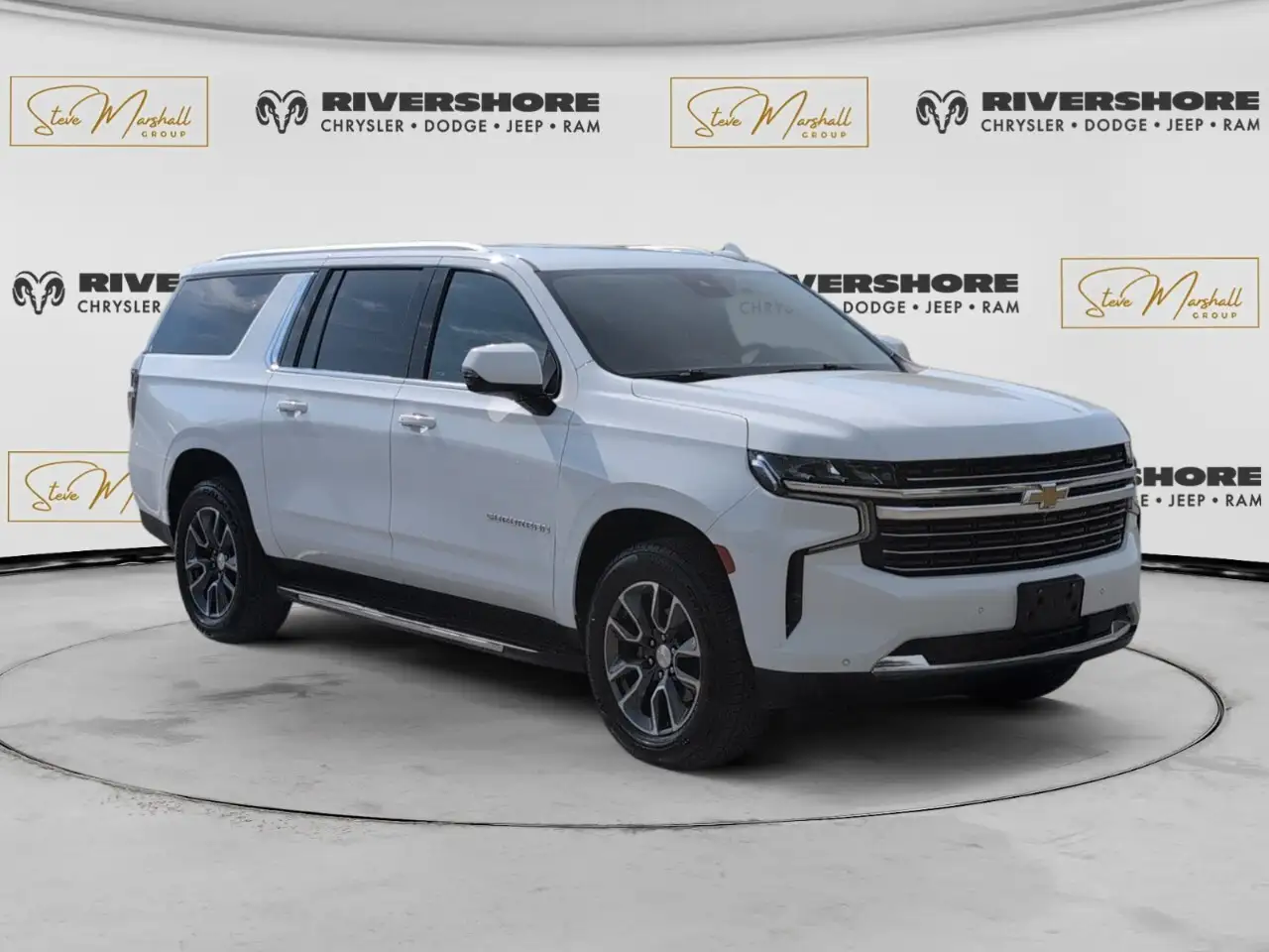 Chevrolet Suburban снимка Chevrolet Suburban