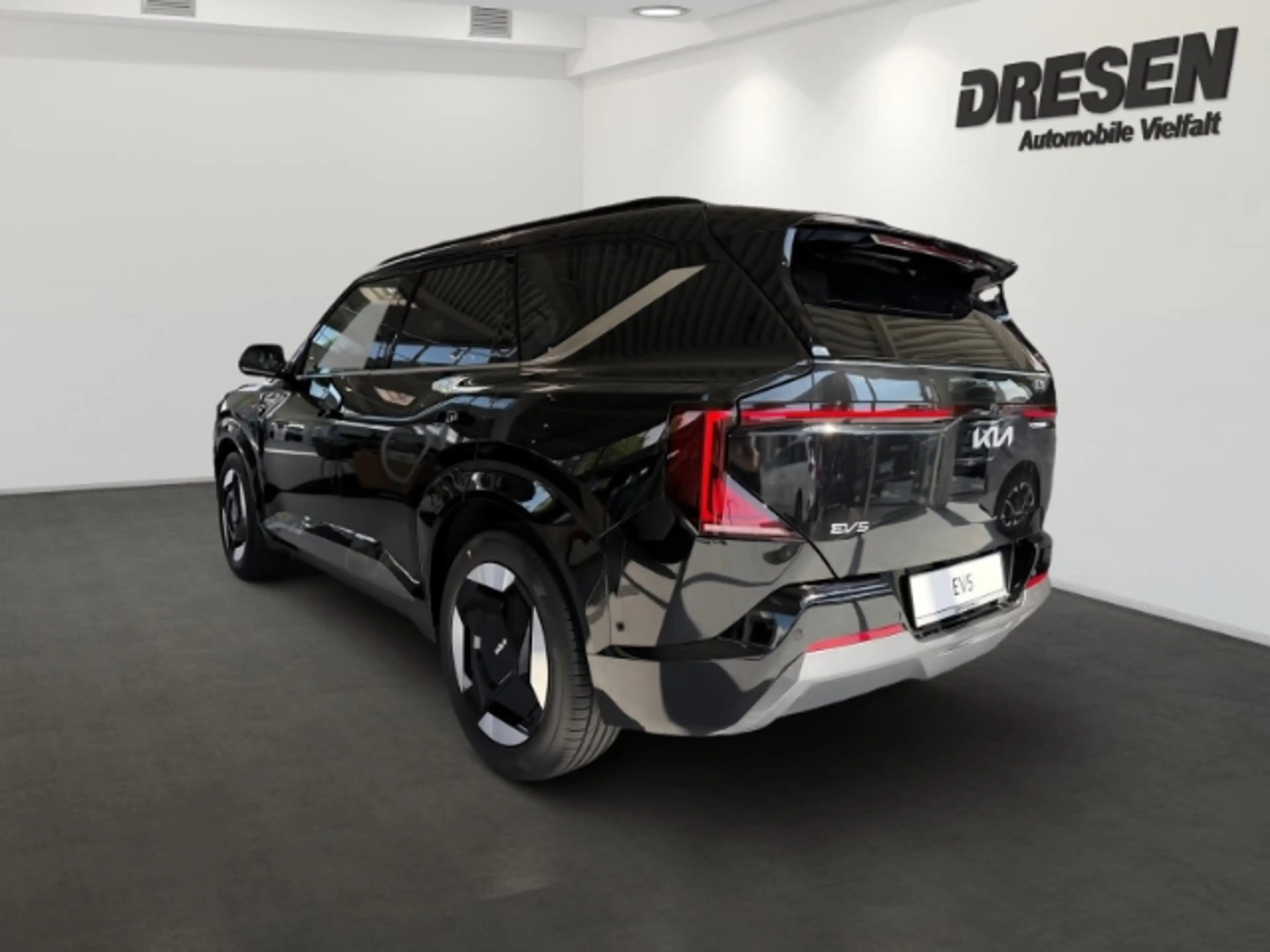 Kia EV5 Earth 81,4 kWh 360°KAMERA,MEMORY,CARPLAY,LED,DAB — photo 4