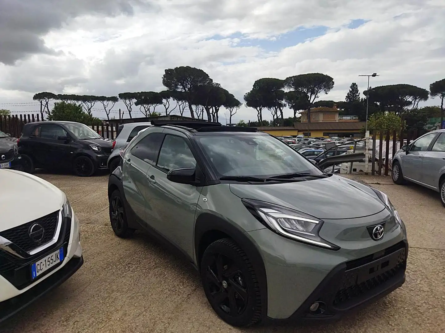 Toyota Aygo X 1.0cc CABRIO 72cv ANDROID/CARPLAY SAFETYPACK Verde - 2