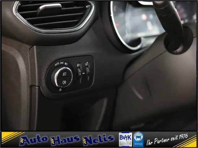 Opel Crossland view 8