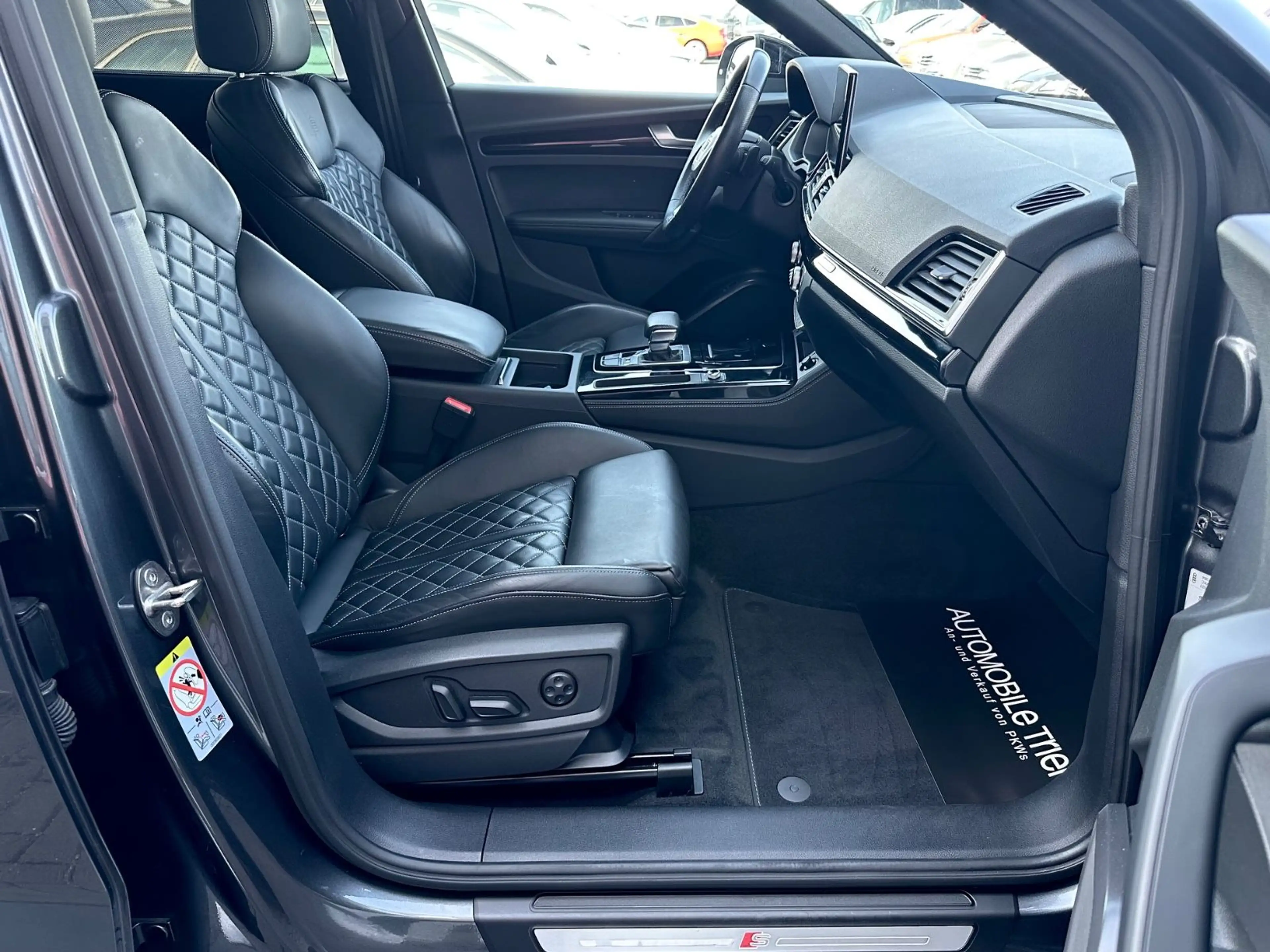 Audi SQ5 Sportback 3.0 TDI quattro basis — photo 11
