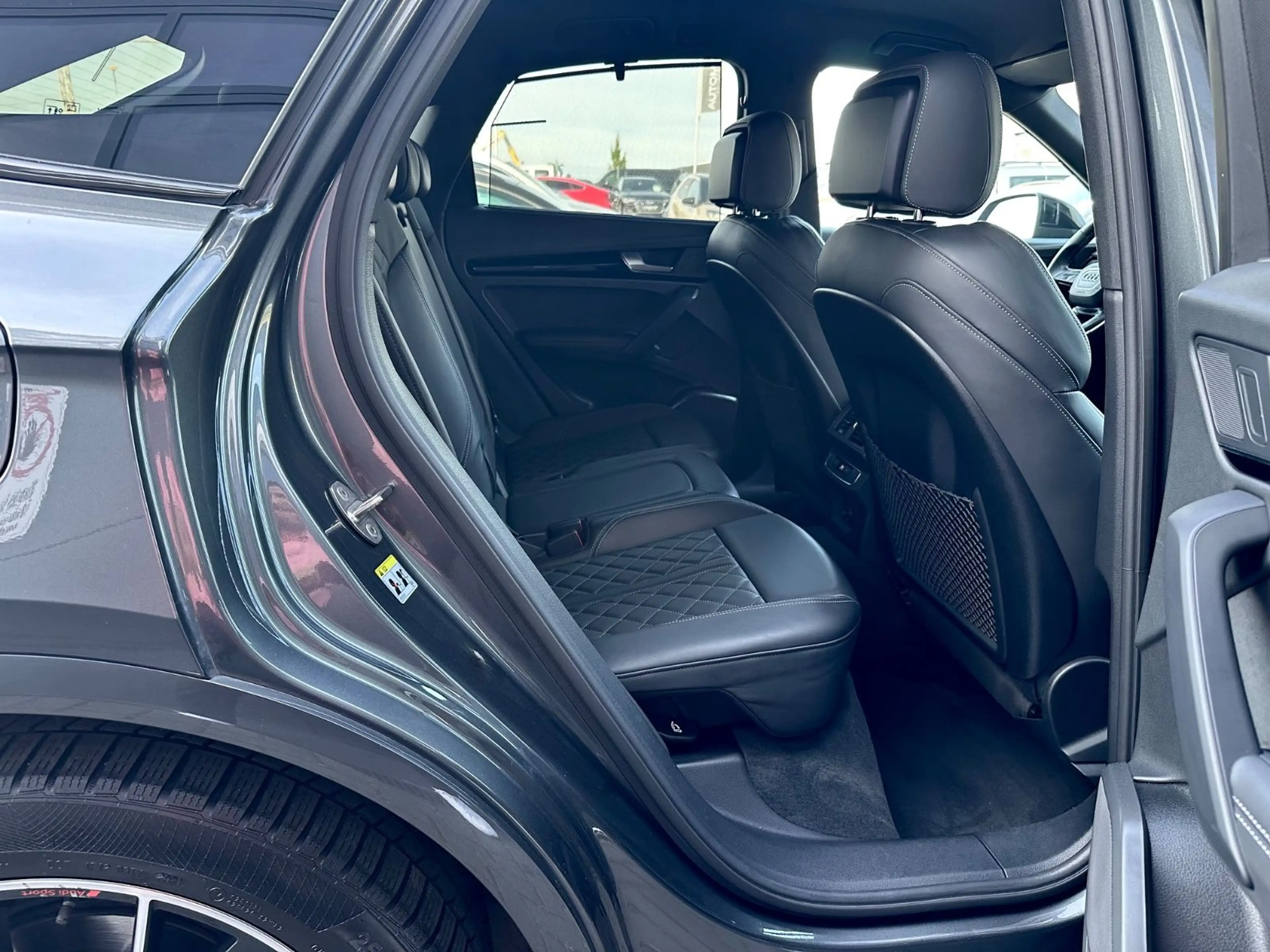 Audi SQ5 Sportback 3.0 TDI quattro basis — photo 13