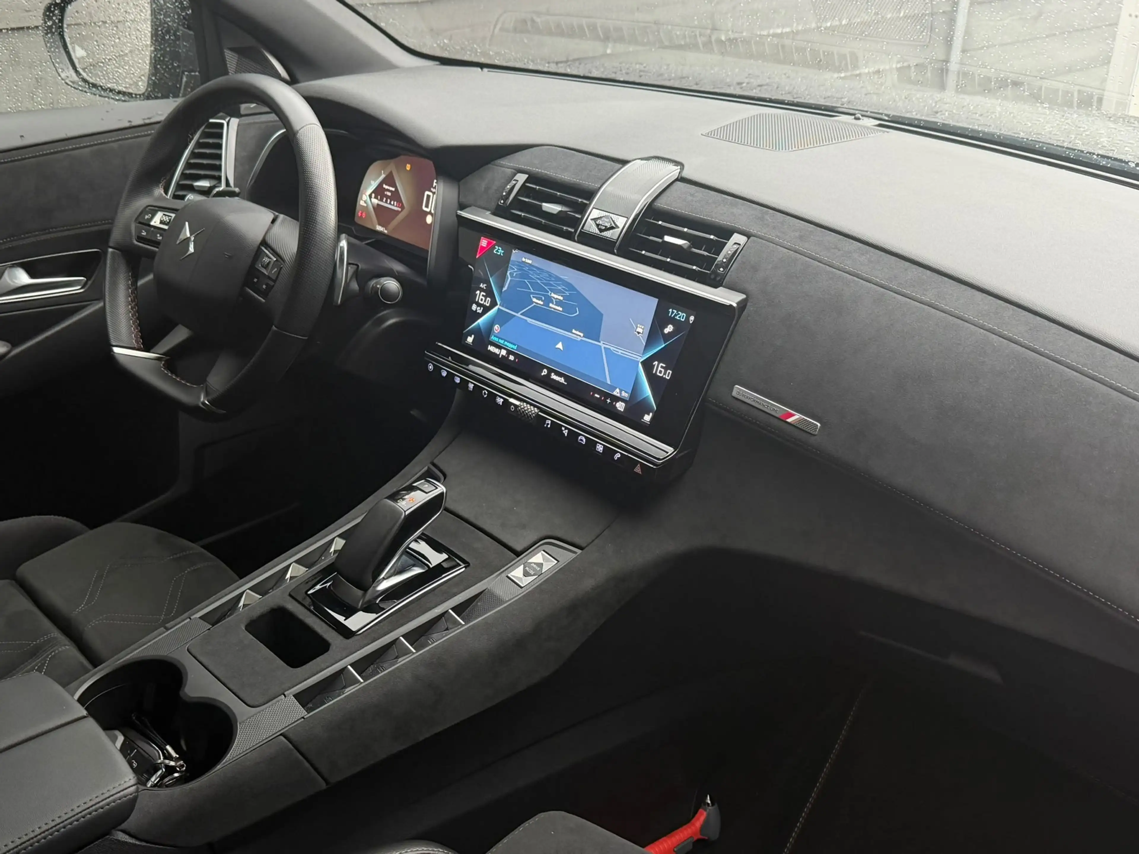 DS Automobiles DS 7 Crossback E-Tense Performance Line, panoramadak, vele opties — photo 16