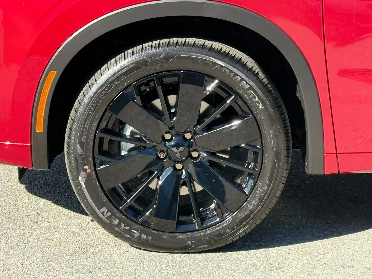 Mitsubishi Outlander снимка Mitsubishi Outlander