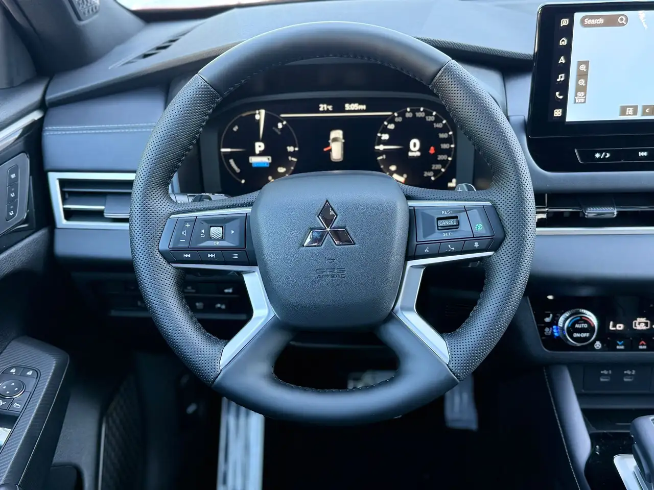 Mitsubishi Outlander снимка Mitsubishi Outlander