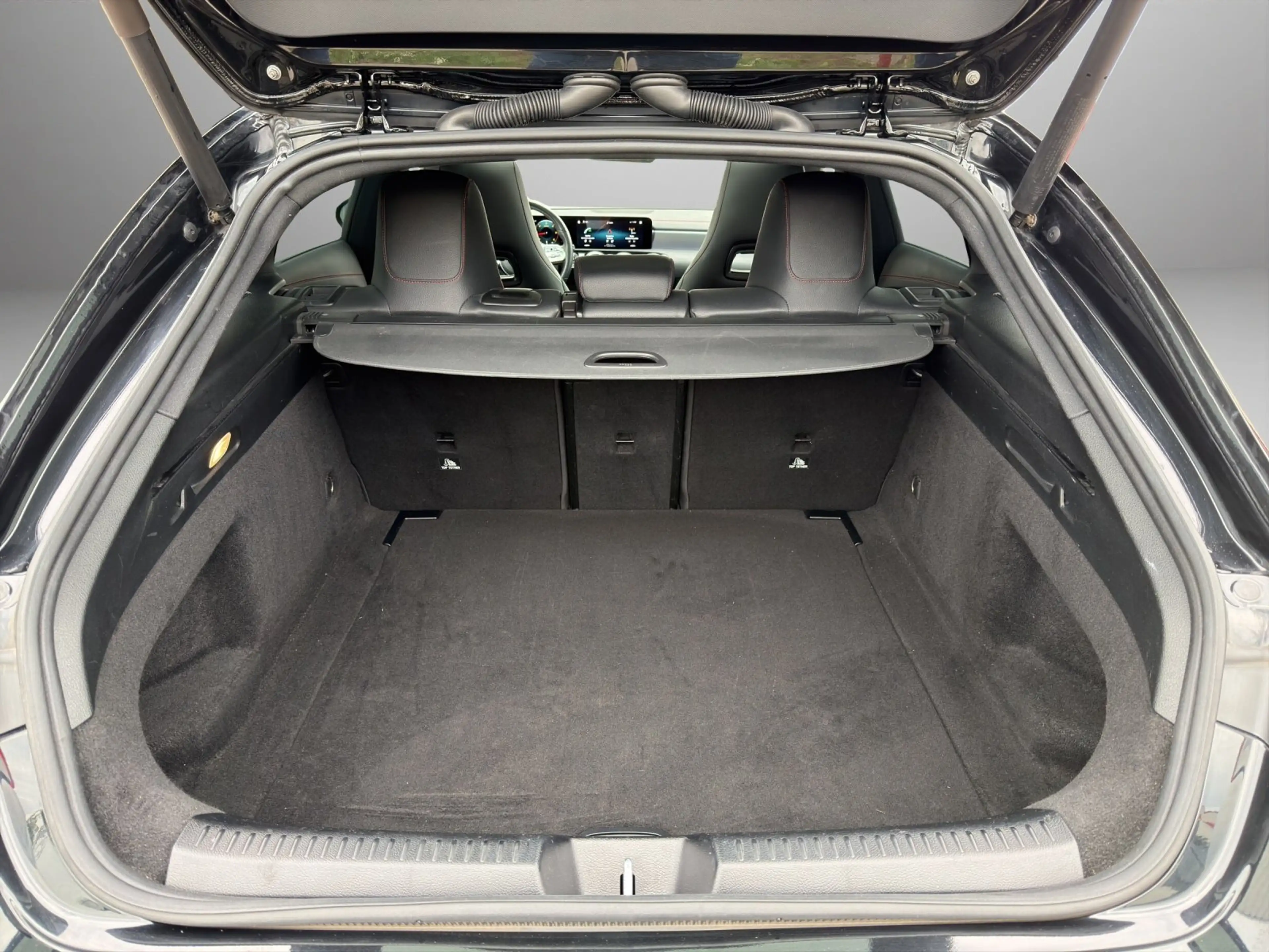 Mercedes-Benz CLA 200 d SB Aut. *AMG, PANO, ACC, AMBI, MULTIBEAM, K-GO* — photo 9