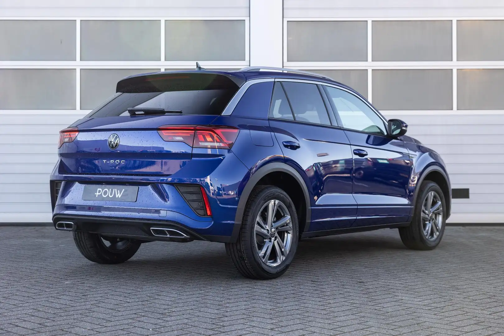 Volkswagen T-Roc 1.5 TSI 150pk R-Line Edition | Keyless-pakket | As Blauw - 2