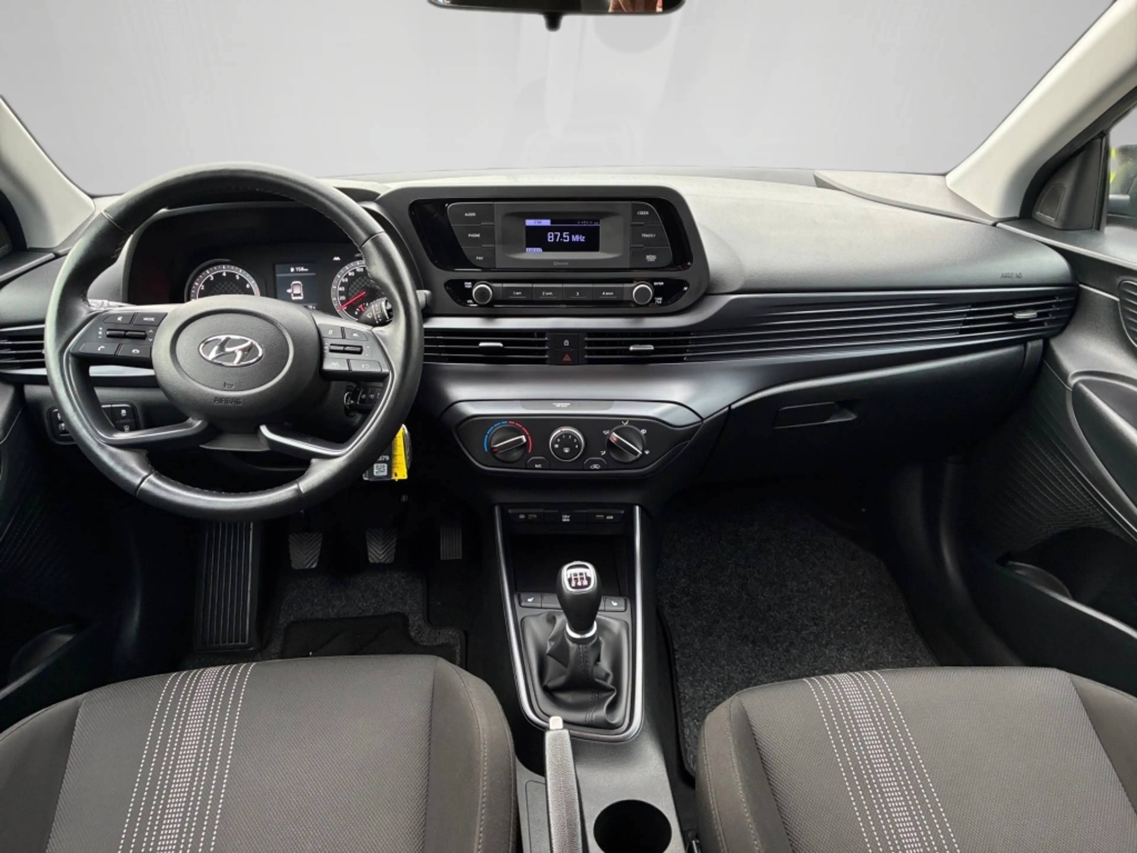Hyundai BAYON 1.2 SELECT 2WD TEMPO KLIMA PDC SITZHZG — photo 11