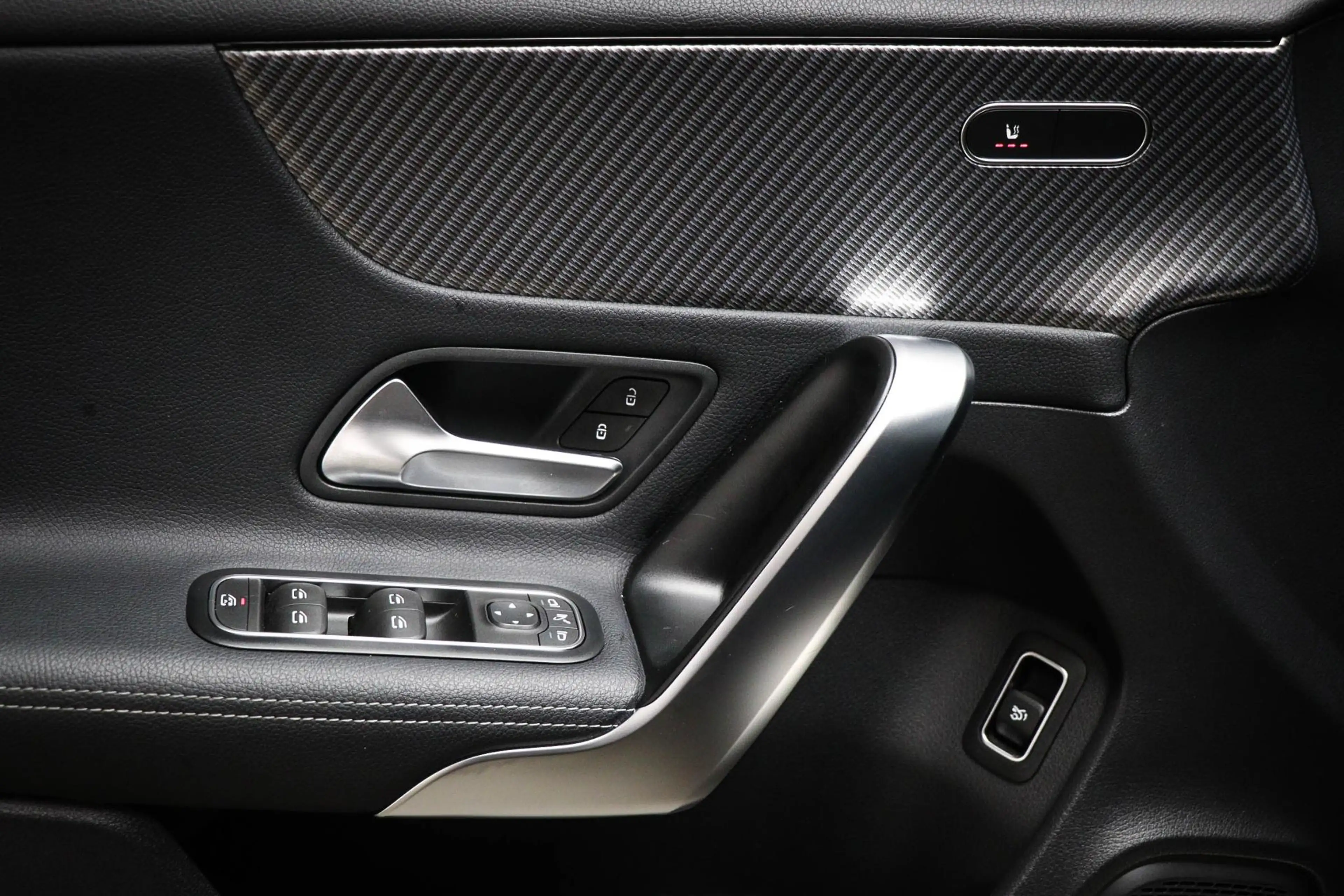 Mercedes-Benz A 180 Business Line | HALF LEDER | STOELVERWARMING | DAB — photo 24