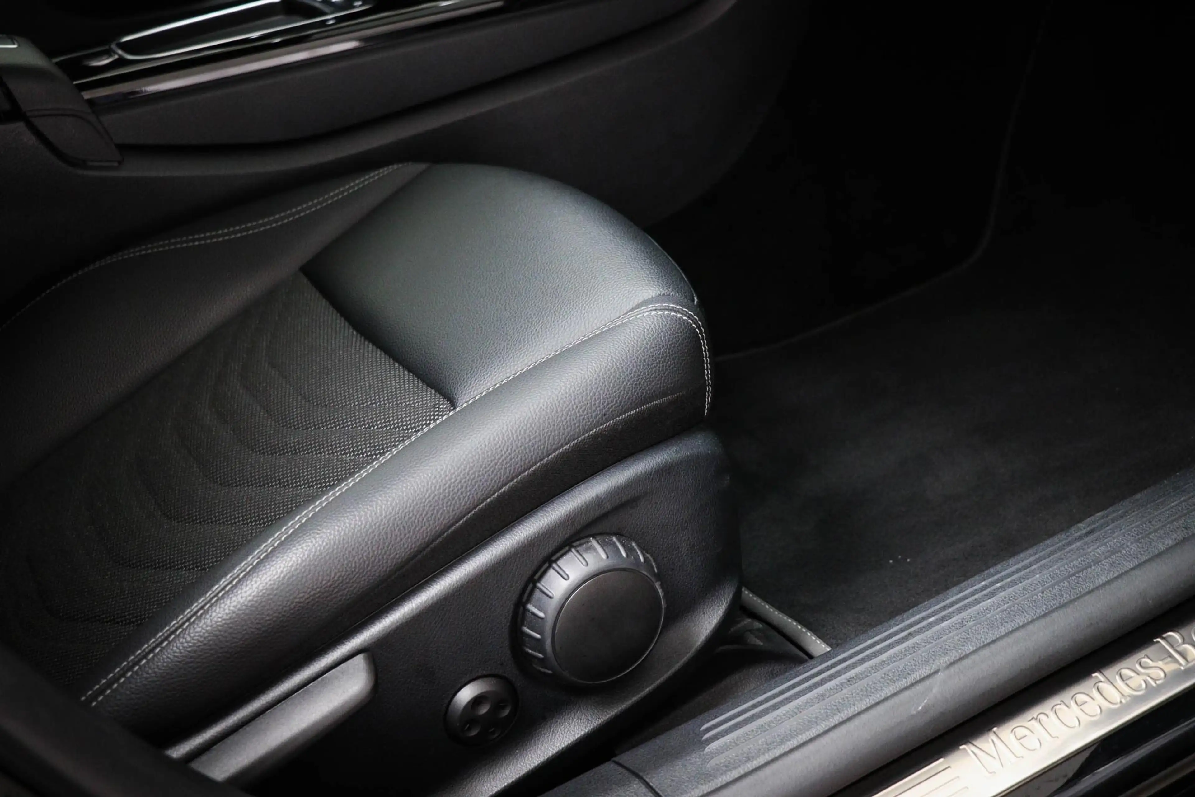 Mercedes-Benz A 180 Business Line | HALF LEDER | STOELVERWARMING | DAB — photo 9