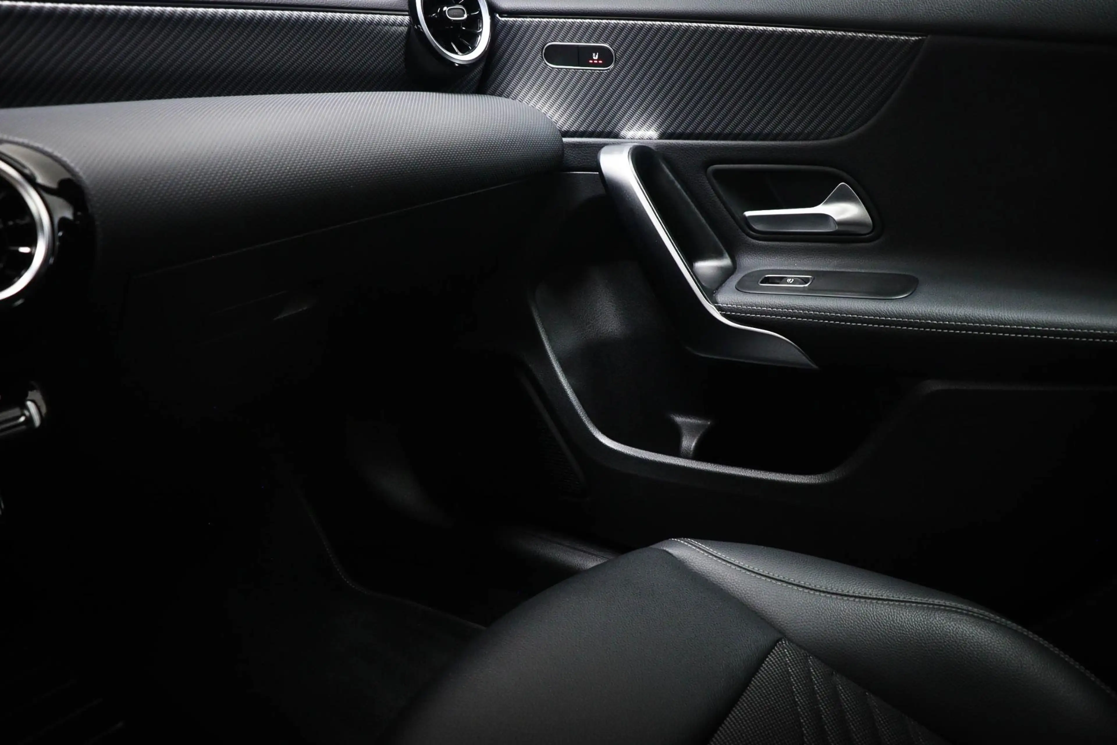 Mercedes-Benz A 180 Business Line | HALF LEDER | STOELVERWARMING | DAB — photo 32