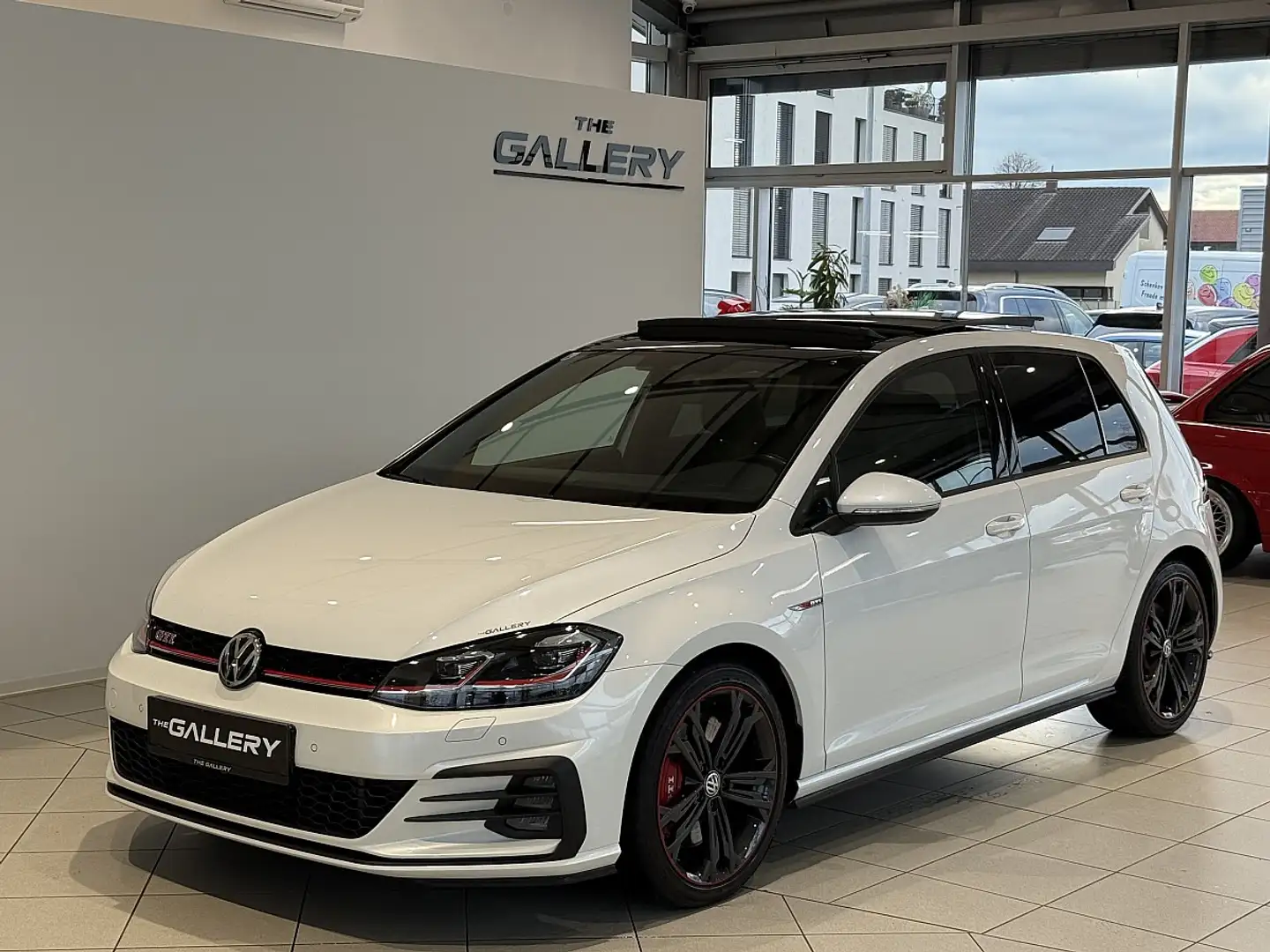 Volkswagen Golf GTI Performance 2,0 TSI DSG*Panorama*Kamera*LED*Virtua Weiß - 2