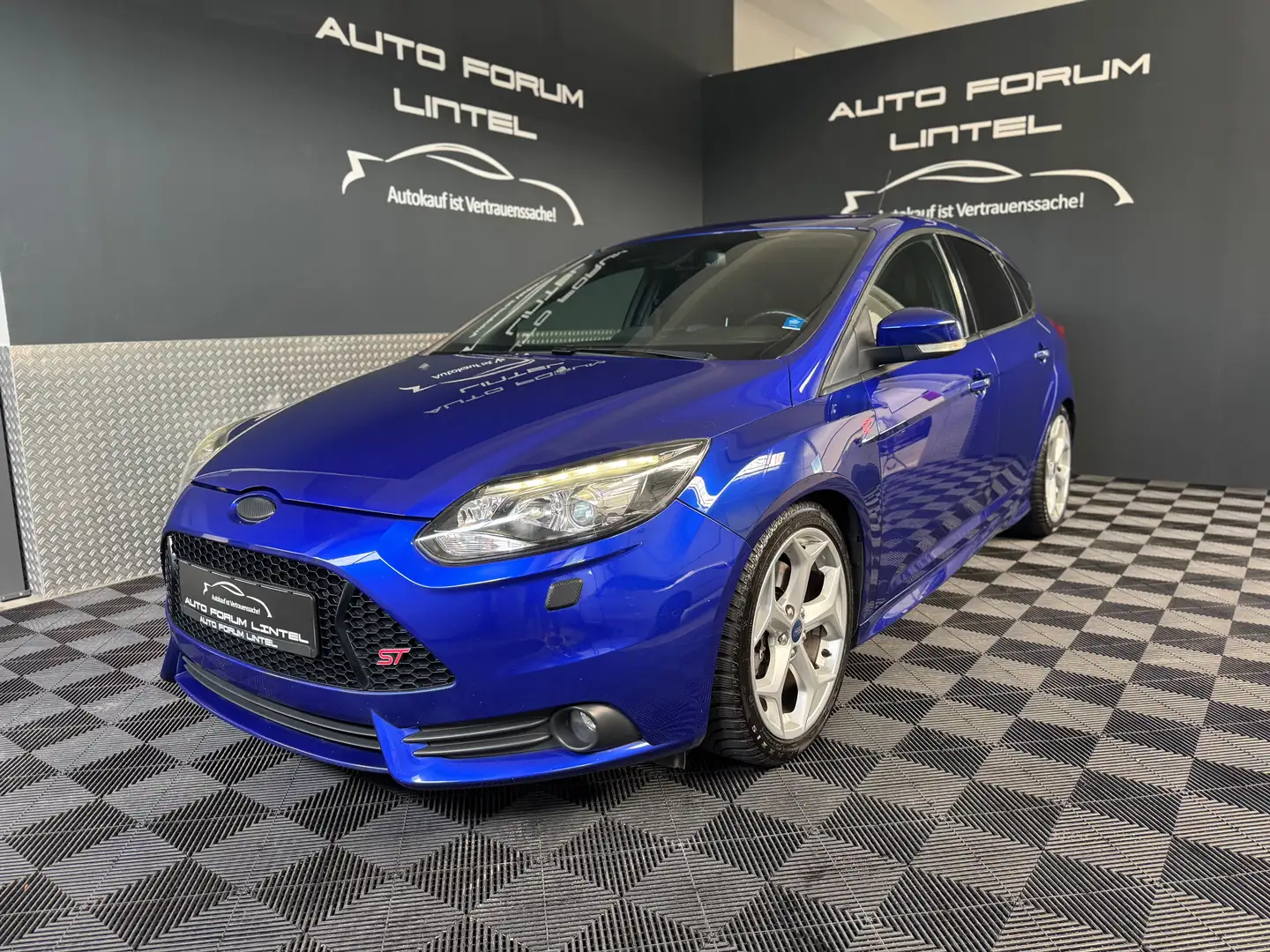 Ford Focus ST-RECARO-LED-8XBEREIFT-TÜV NEU-ALU-XENON- Bleu - 1