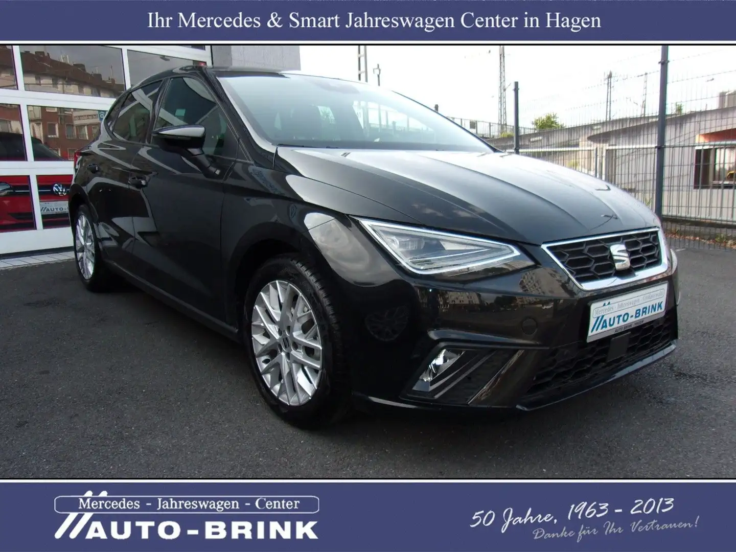 SEAT Ibiza FR DSG Navi/LED/PTS+RFK/ACC/15tkm Schwarz - 1