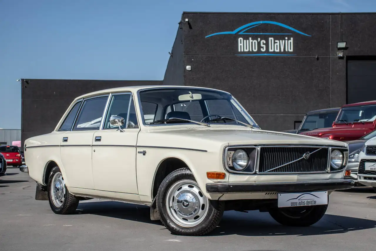 Volvo 144 2.0 / OLDTIMER / BELGISCHE WAGEN / HALF LEDER INTERIEUR !, foto 1